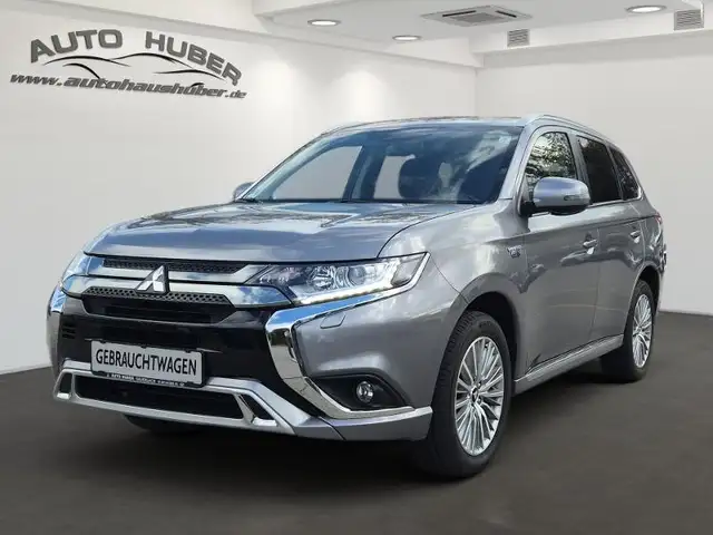 Mitsubishi Outlander PHEV BASIS Spirit 2.4 4WD Kamera AC