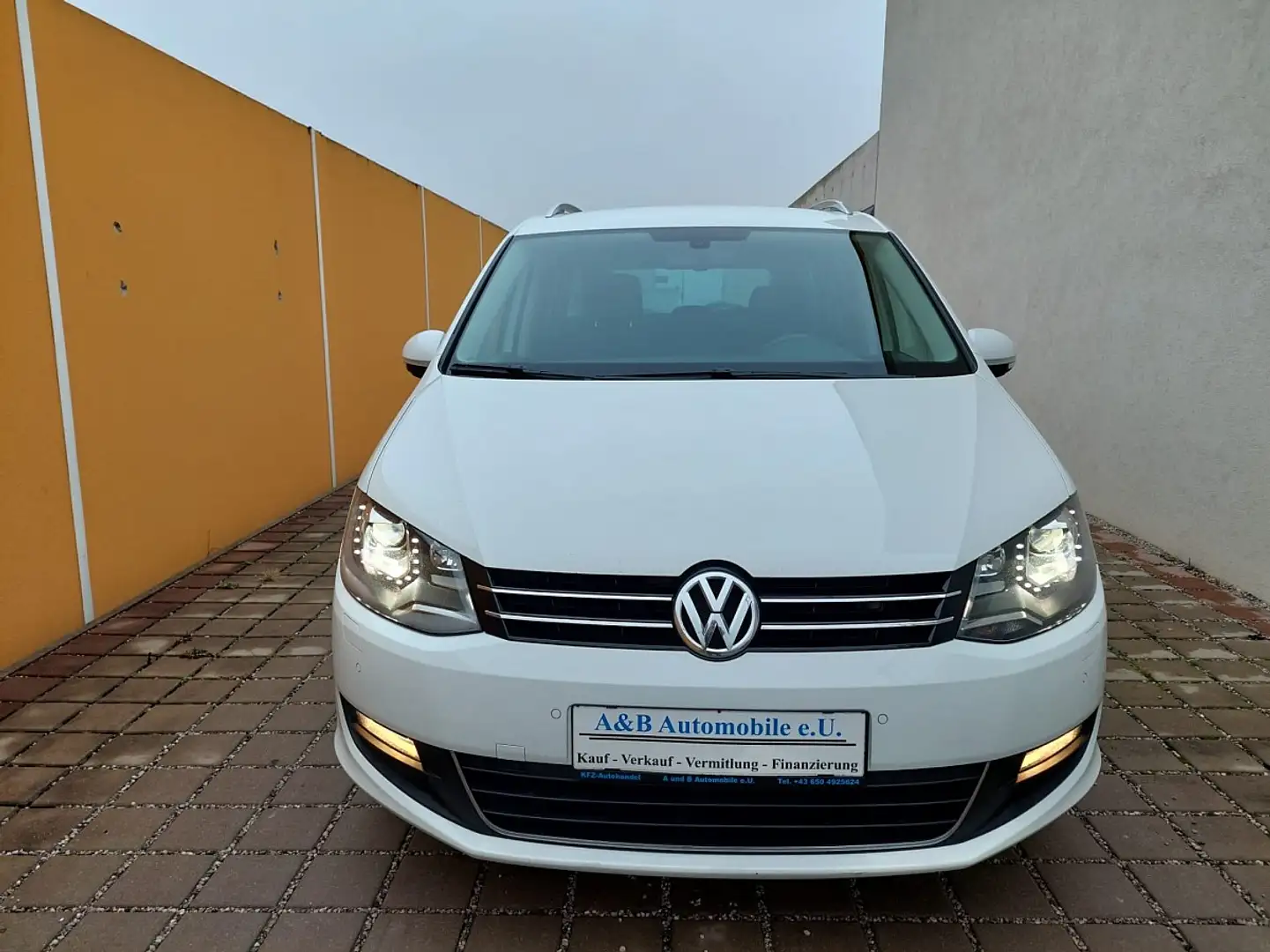Volkswagen Sharan Karat BMT 2,0 TDI Erster Besitz Weiß - 1