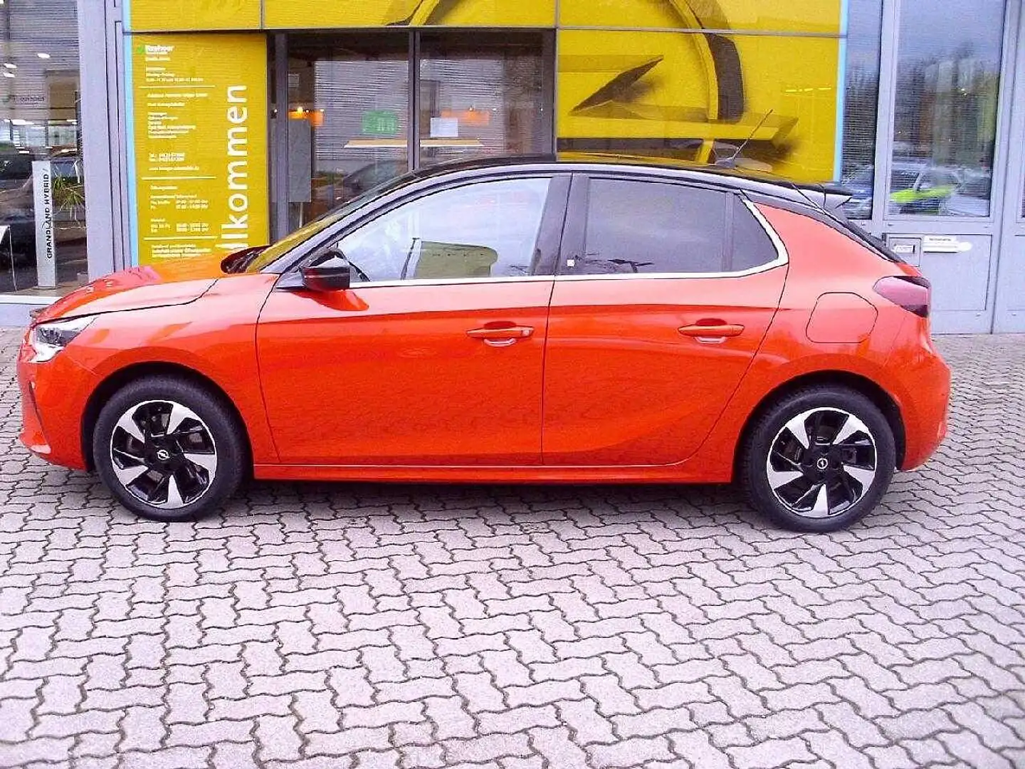 Opel Corsa F e Elegance Orange - 2