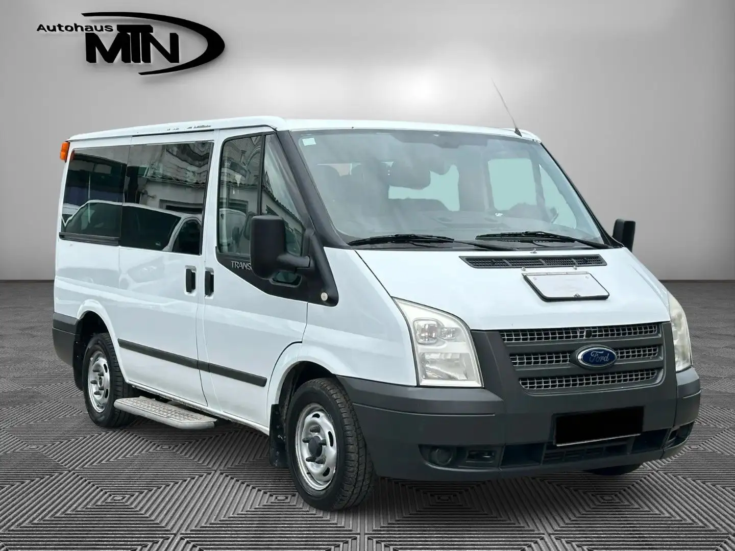 Ford Transit H1+L1 9.Sitzer/KLIMA/PDC/1.HAND Weiß - 1