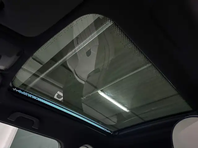 Mini Hatch view 10