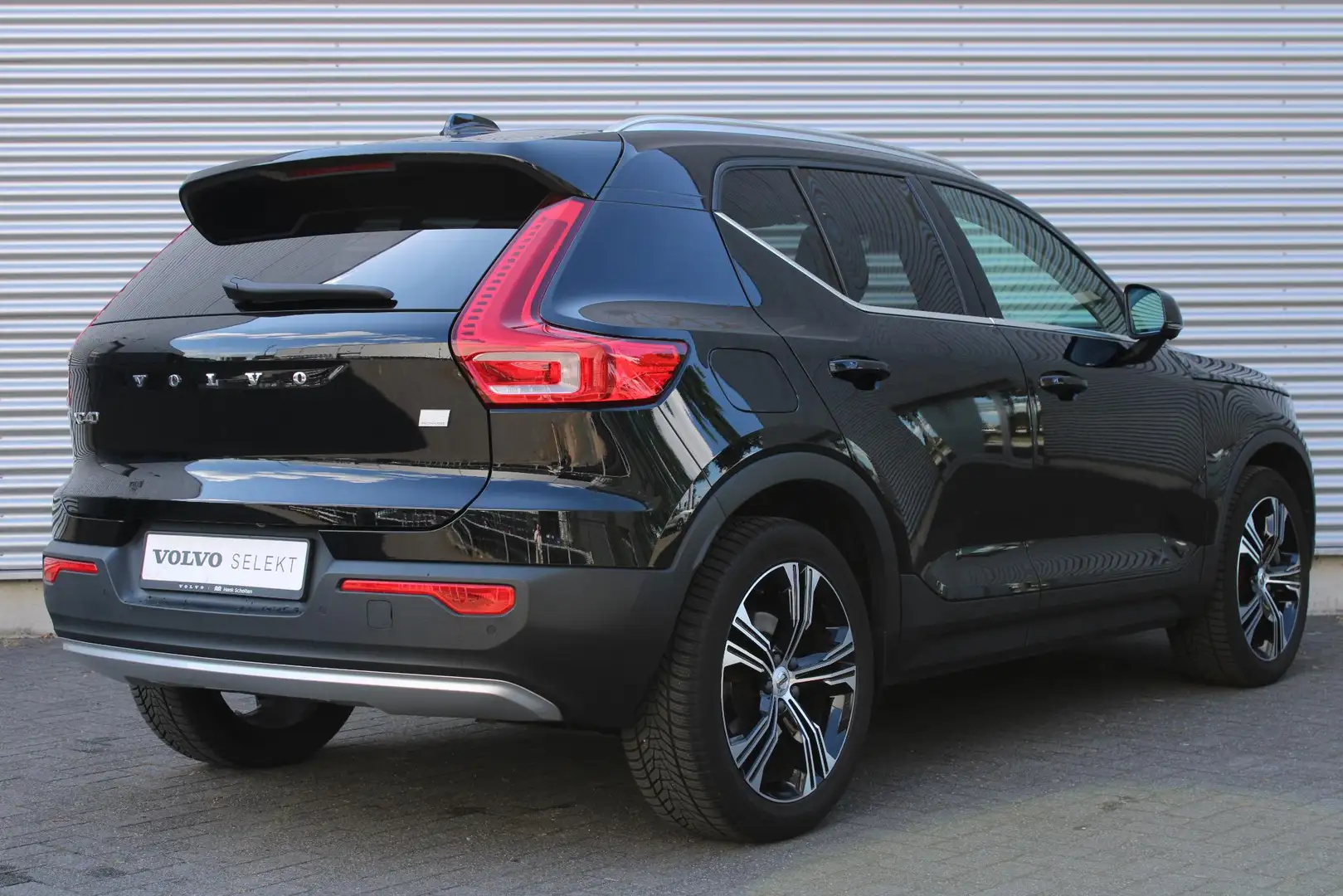 Volvo XC40 1.5 T5 Recharge Plug-in Hybrid Inscription | Trekh Schwarz - 2