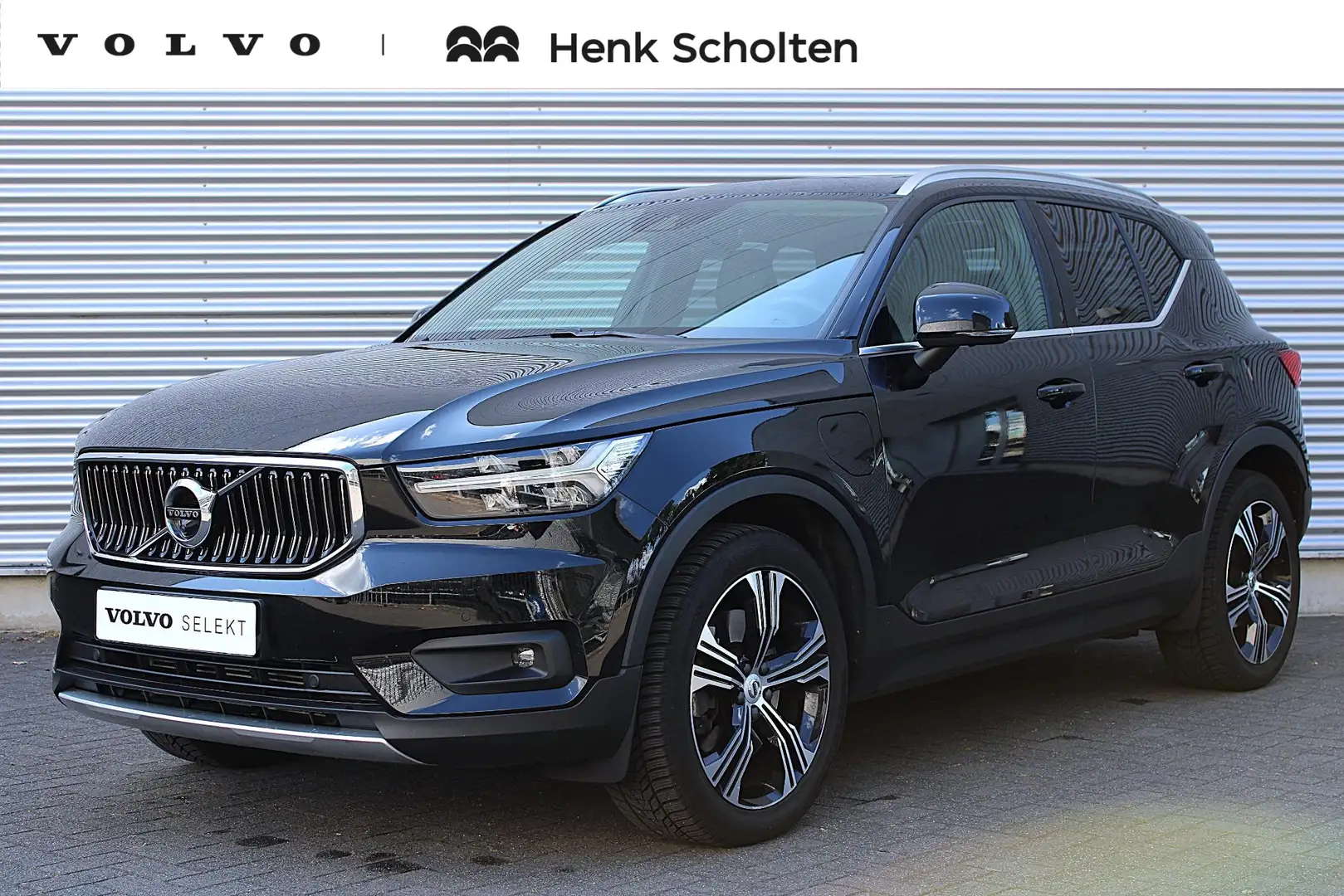 Volvo XC40 1.5 T5 Recharge Plug-in Hybrid Inscription | Trekh Schwarz - 1
