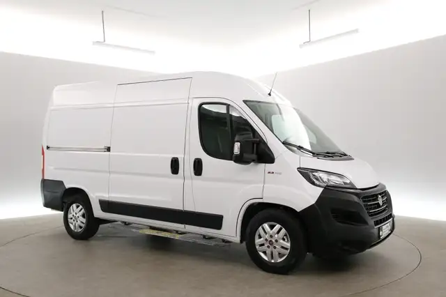 Opel Movano view 6