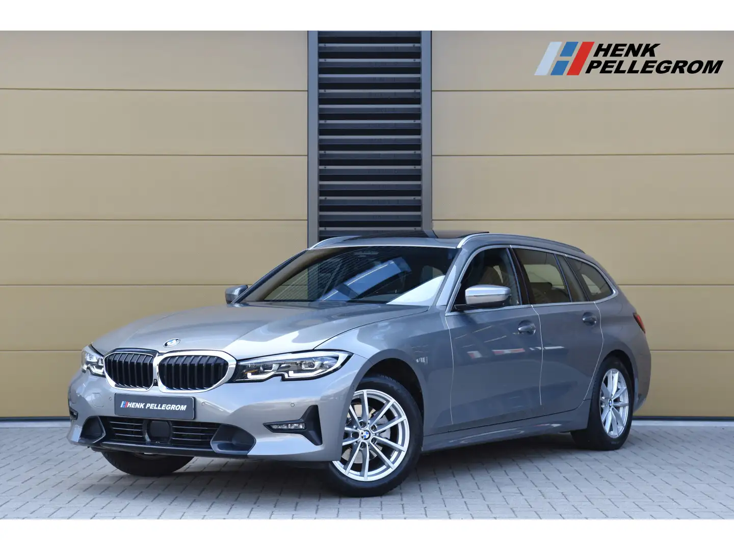 BMW 320 3-serie Touring 320i High Executive Edition * Spor Gris - 1