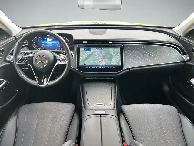 Mercedes-Benz E 220 d 4MATIC T-Modell Stdhz PTS AHK LED SHZ Ansicht 8