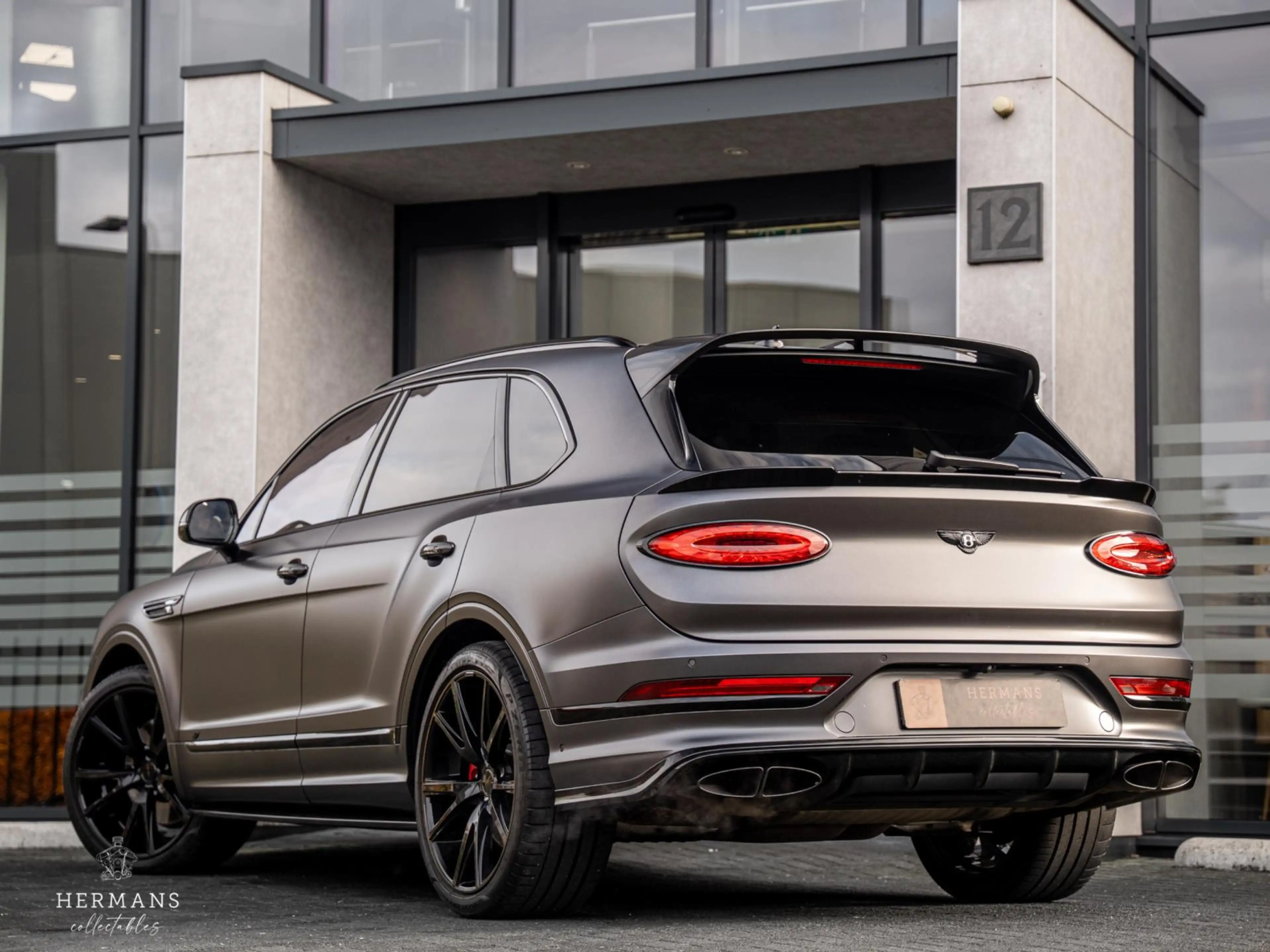 Bentley Bentayga 4.0 V8 S / Org. NL / NAIM / Pano / Carbon / PPF — photo 13