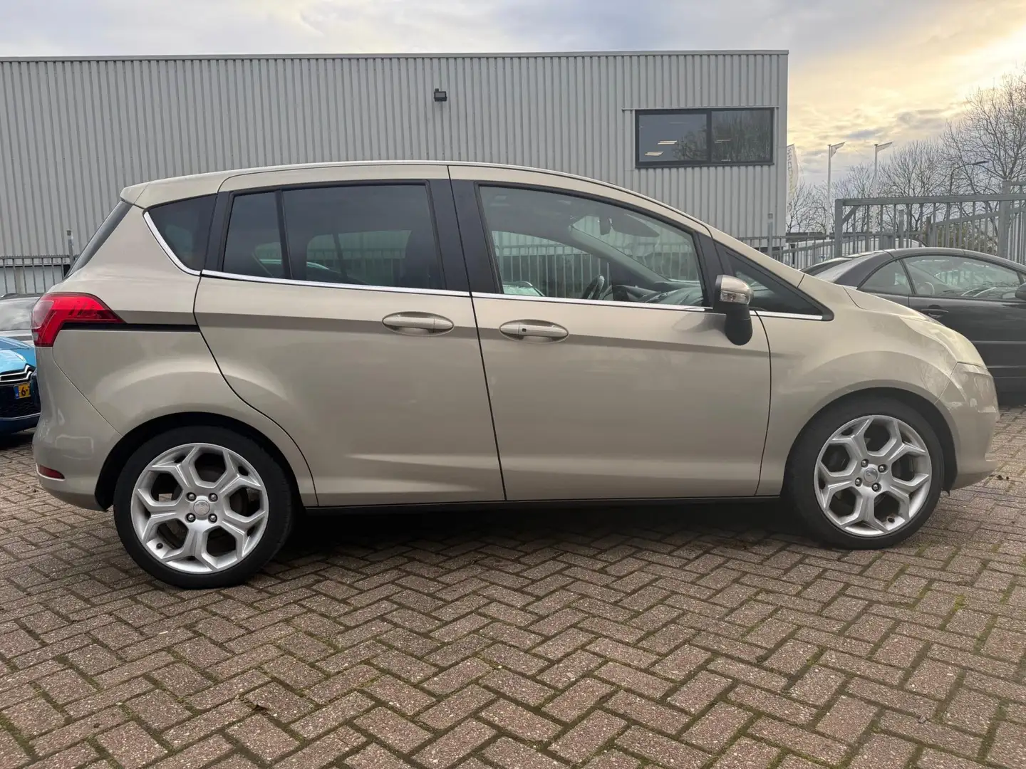 Ford B-Max 1.0 EcoBoost Titanium Szürke - 2
