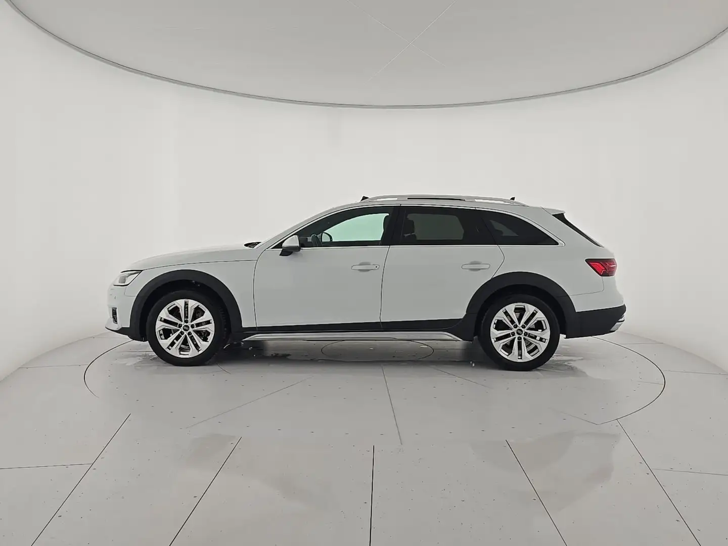 Audi A4 allroad A4 allroad 40 TDI 204 CV S tronic Business Evolut Blanc - 2