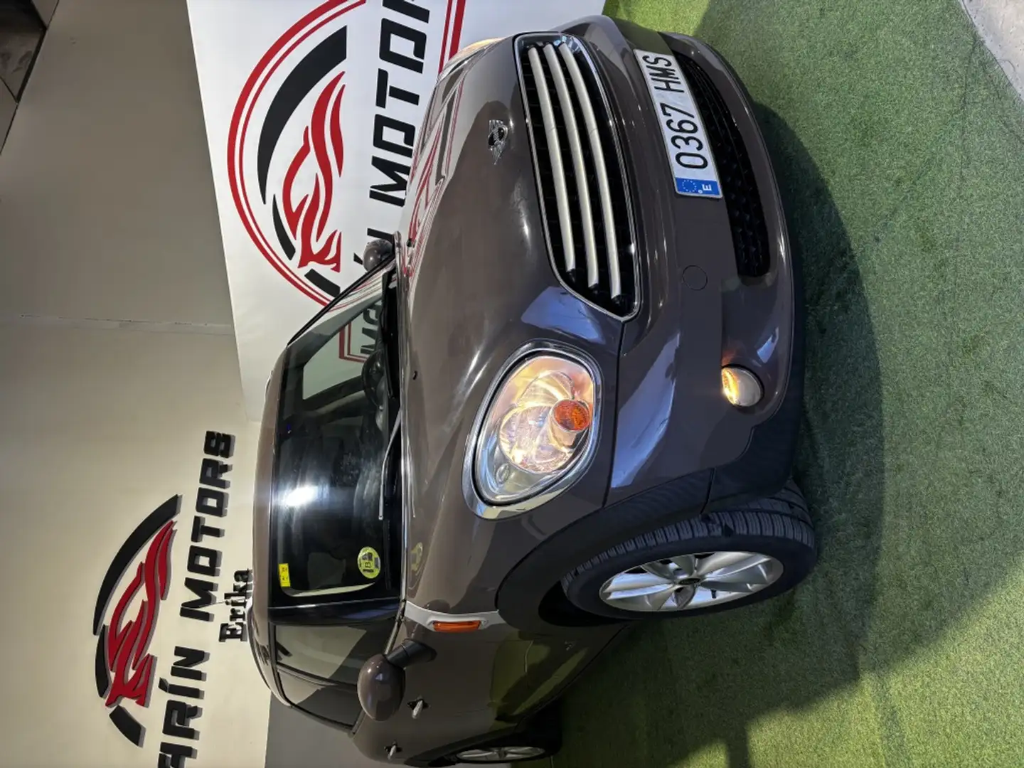 MINI Cooper Countryman D ALL4 Marrón - 2