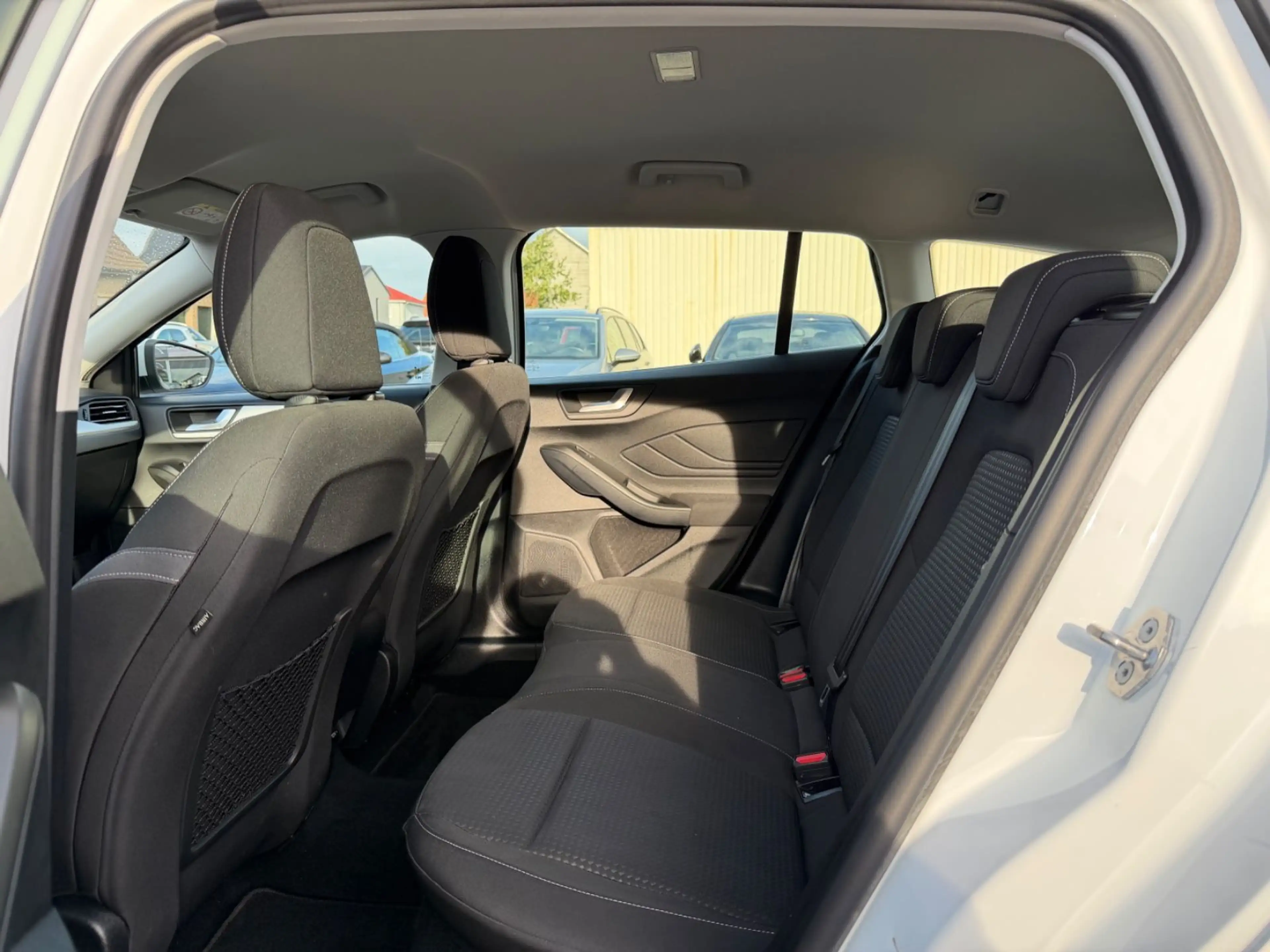 Ford Focus Cool & Connect AUTOMATIK NAVI LED PDC — photo 12