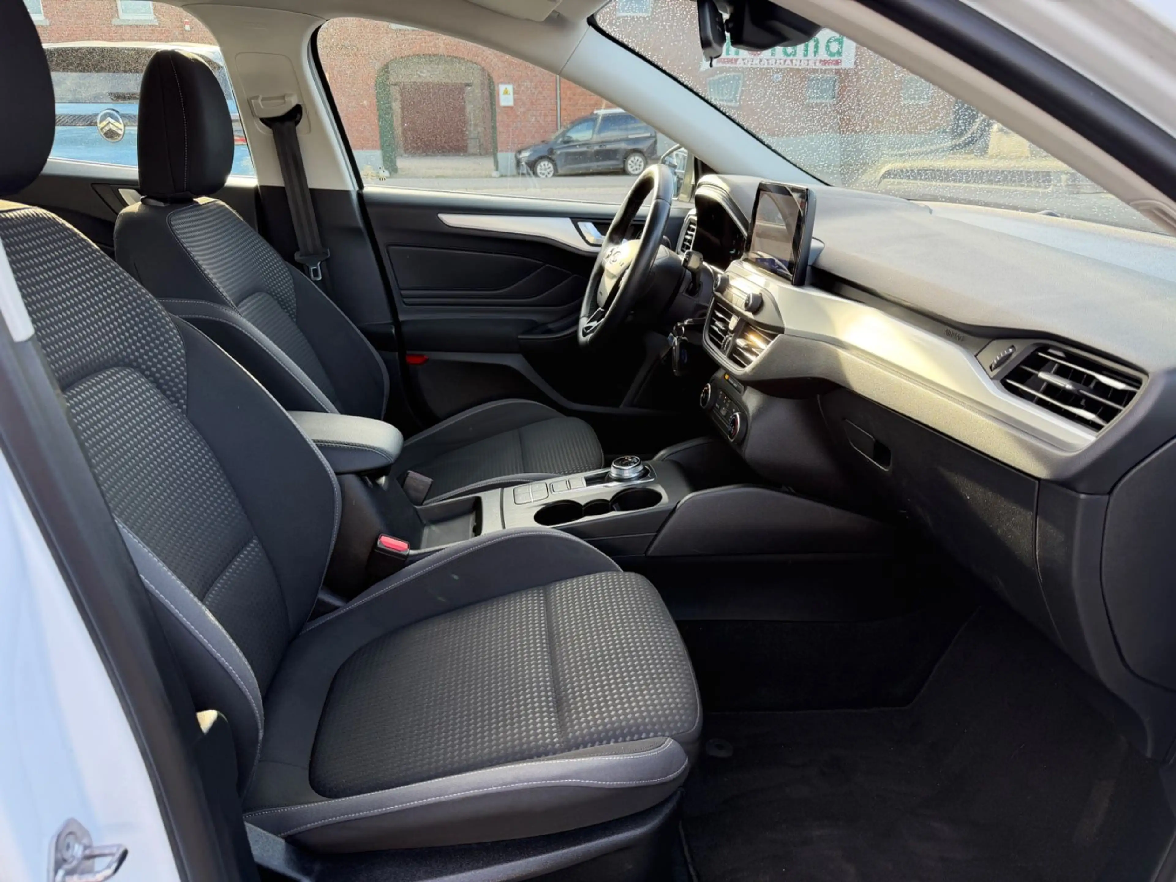 Ford Focus Cool & Connect AUTOMATIK NAVI LED PDC — photo 14
