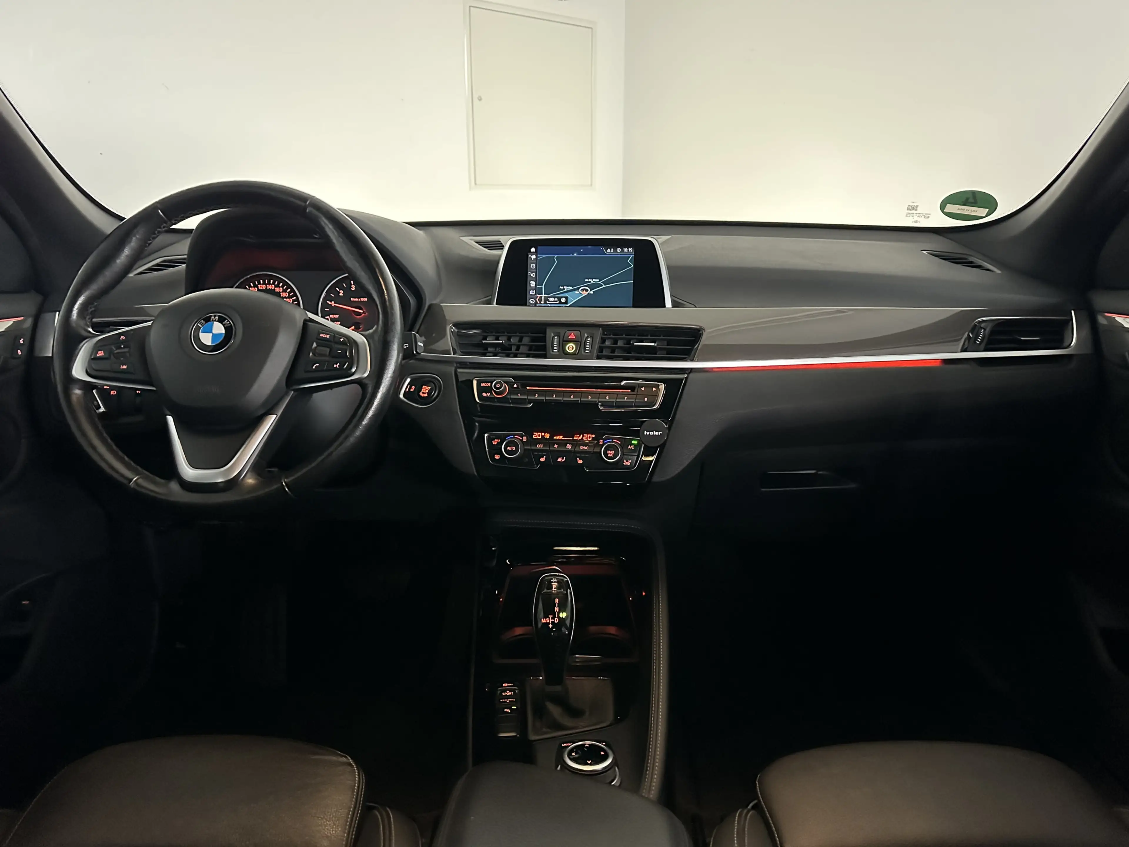 BMW X1 sDrive18i xLINE* LED* NAVI* PDC* SHZ* 18* LENKH — photo 10