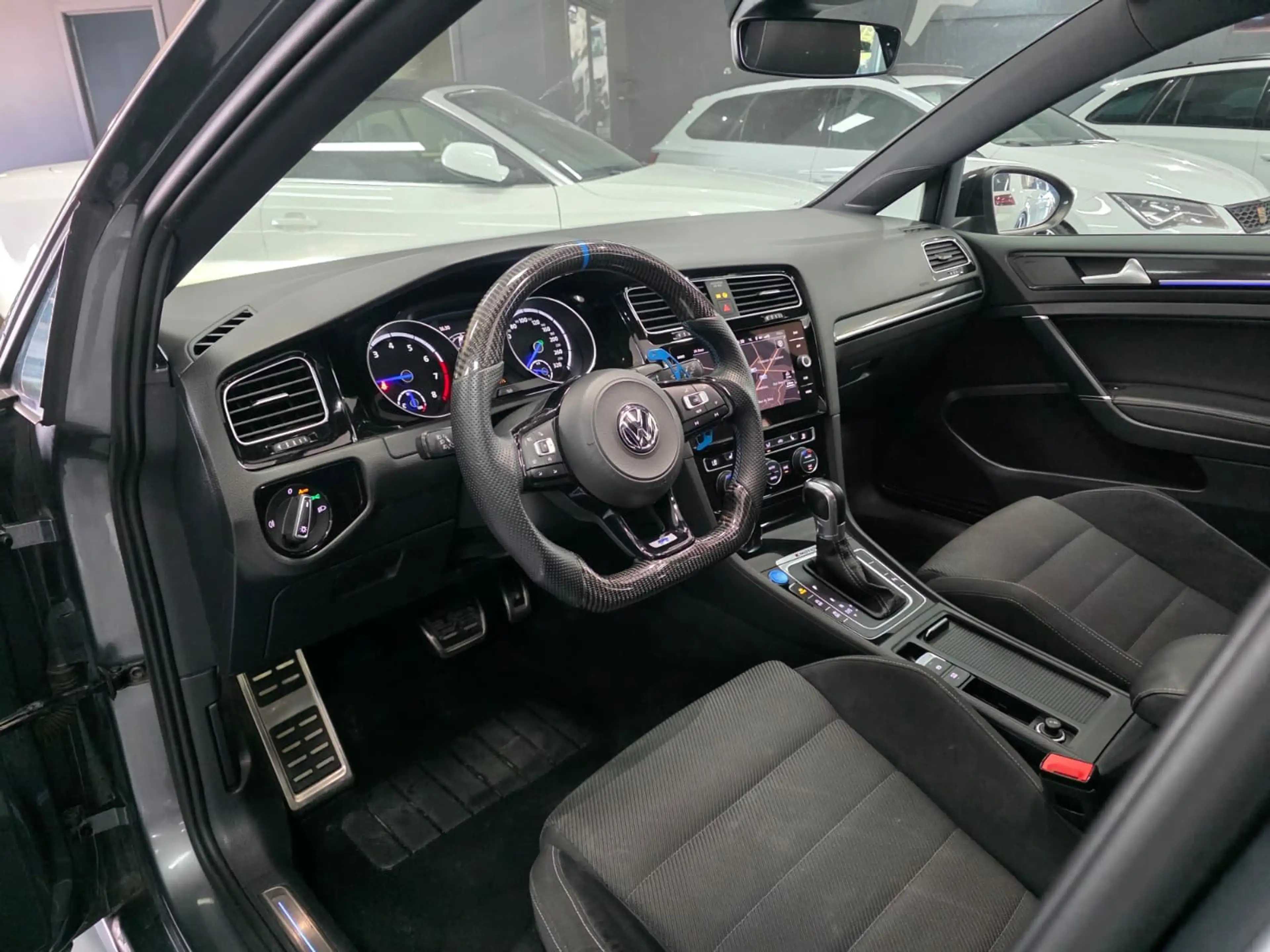 Volkswagen Golf R 2.0 TSI MAXTON DESIGN / AKRAPOVIC / JA OZ RACING — photo 4