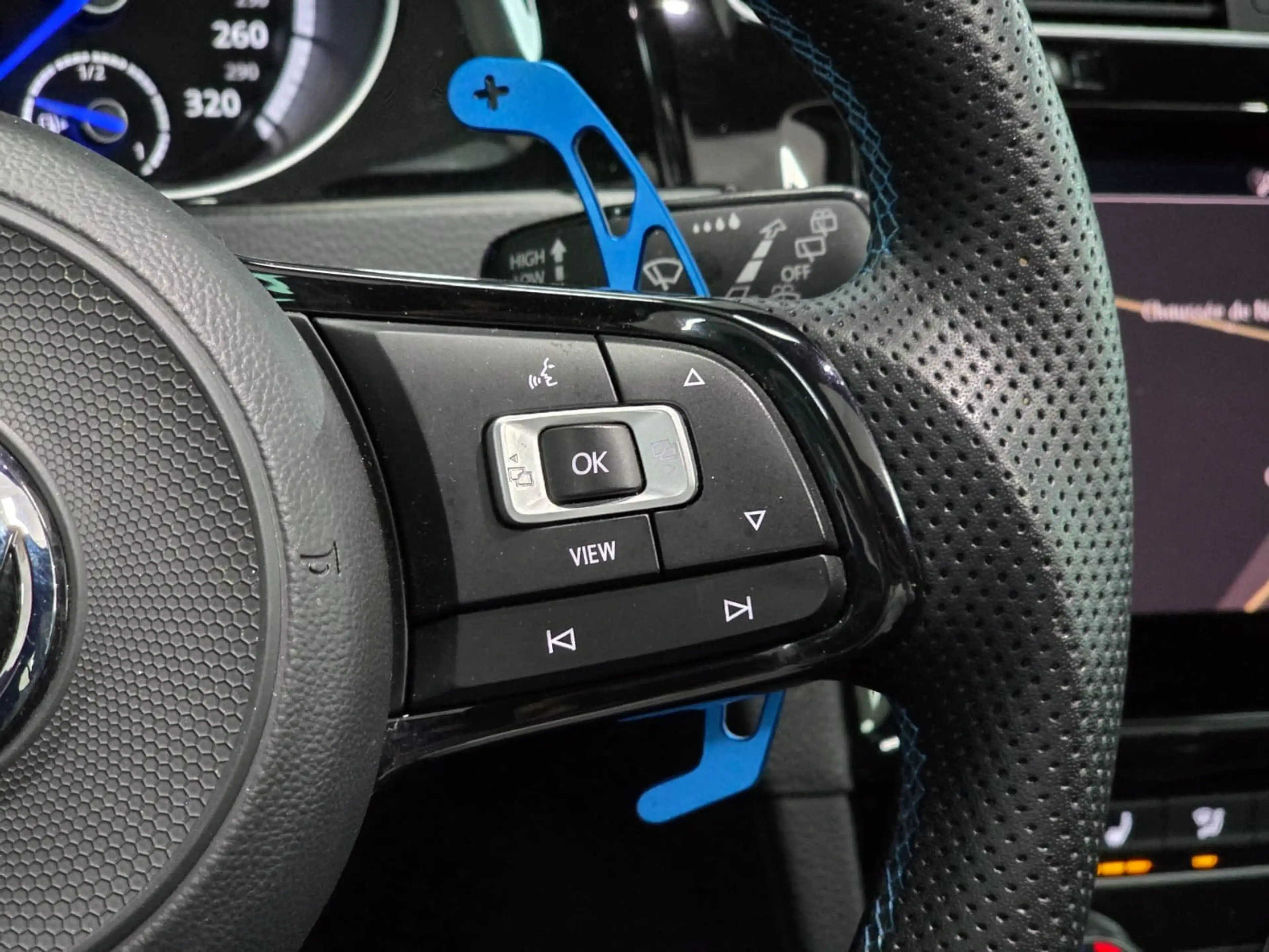 Volkswagen Golf R 2.0 TSI MAXTON DESIGN / AKRAPOVIC / JA OZ RACING — photo 11