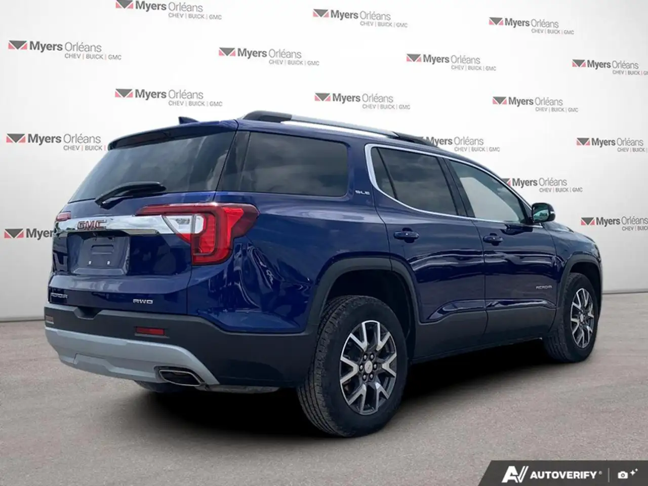 GMC Acadia снимка GMC Acadia