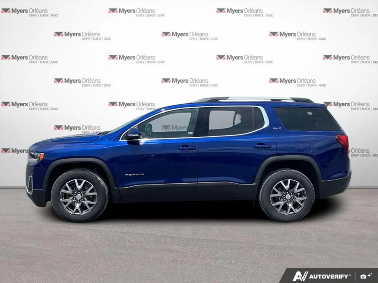 GMC Acadia снимка GMC Acadia