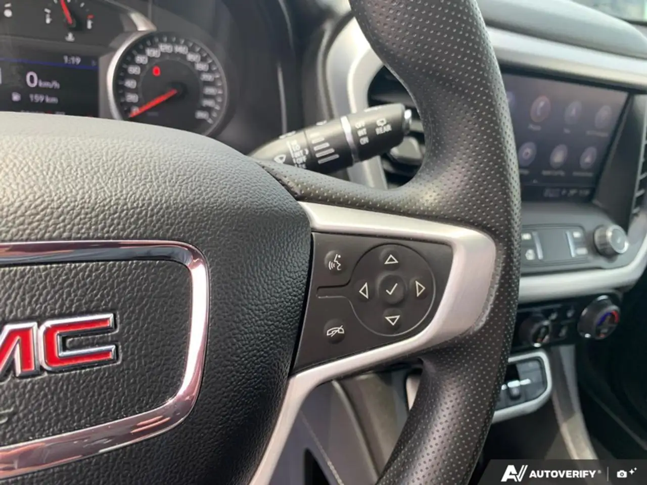 GMC Acadia снимка GMC Acadia
