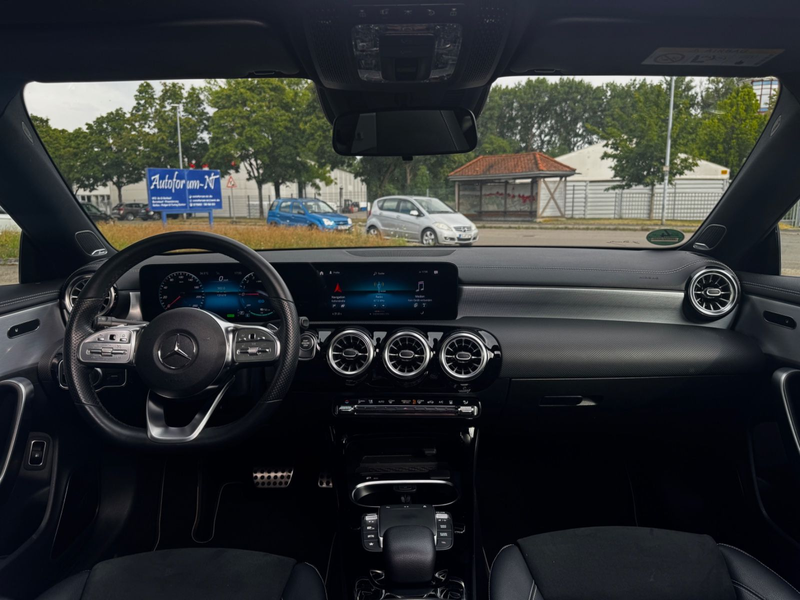 Mercedes-Benz CLA 250 e AMG/EDITION/PANO/BURMESTER/STANDHZG — photo 13