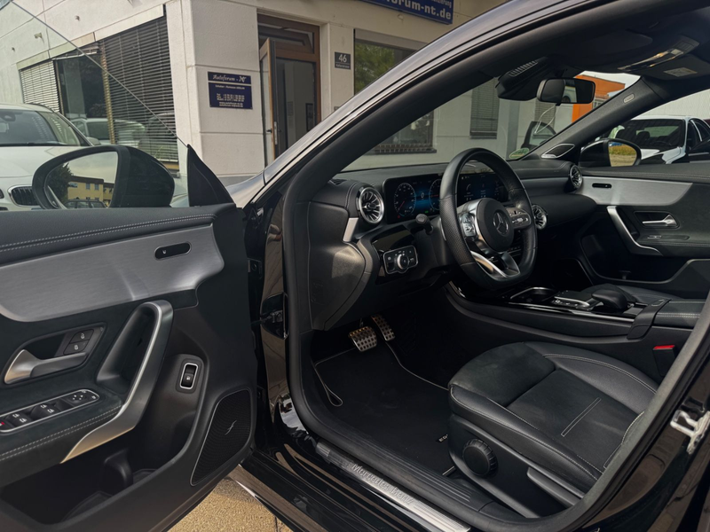 Mercedes-Benz CLA 250 e AMG/EDITION/PANO/BURMESTER/STANDHZG — photo 11