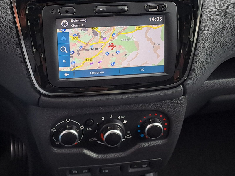 Dacia Lodgy TCe 115 Stepway (7 Sitze, AHZV, 1. Hand) — photo 12