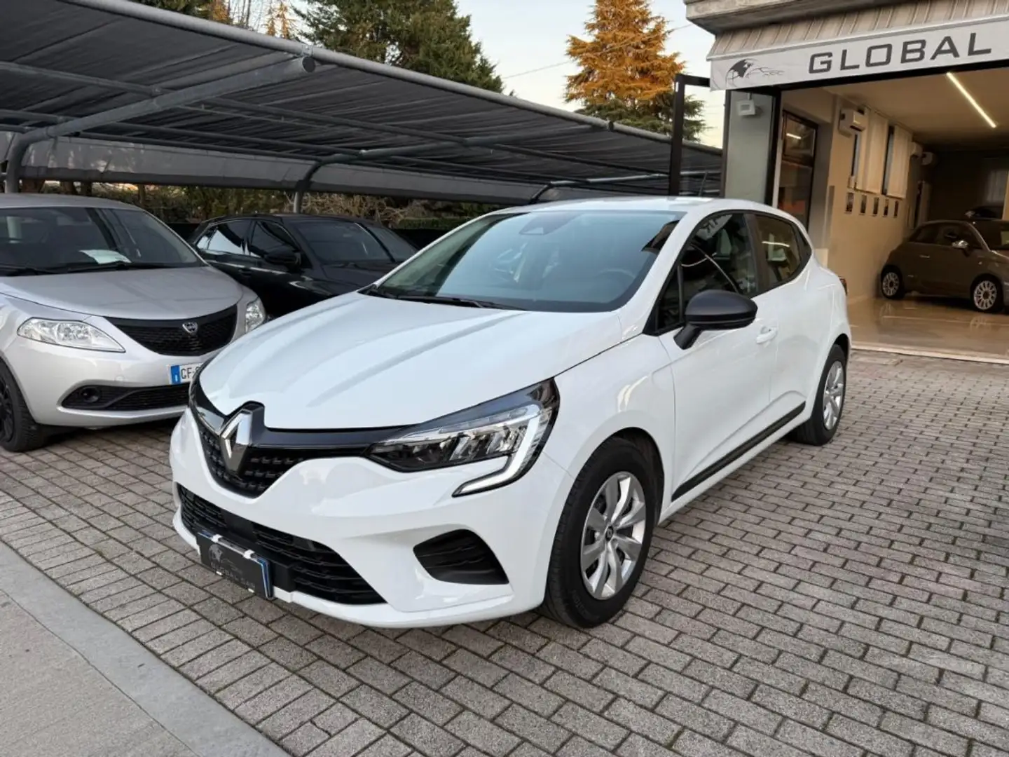 Renault Clio SCe 65CV-Neopatentati-39900km Blanc - 1