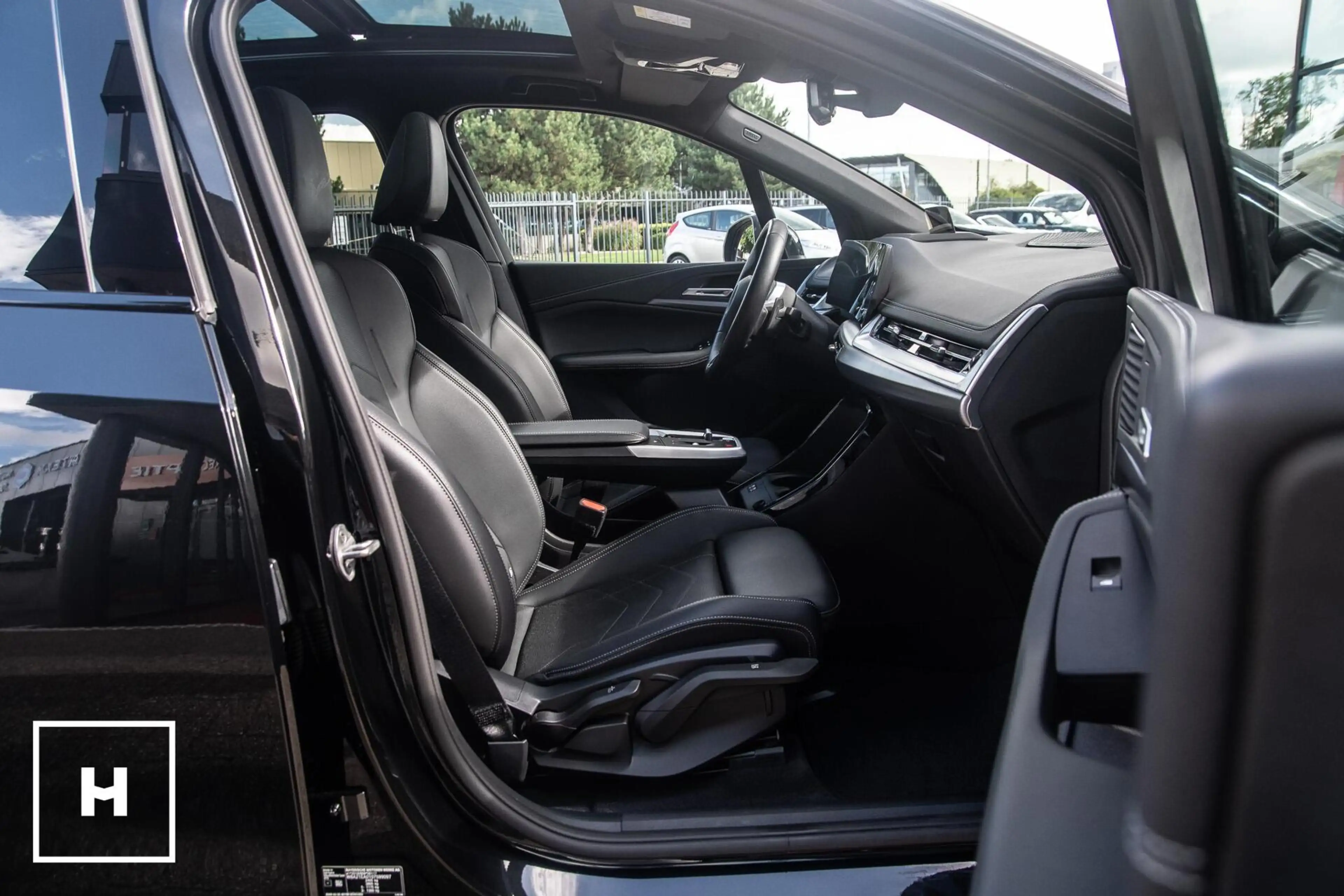 BMW 225 2-serie Active Tourer 225e xDrive M-Sport | Pano | — photo 46
