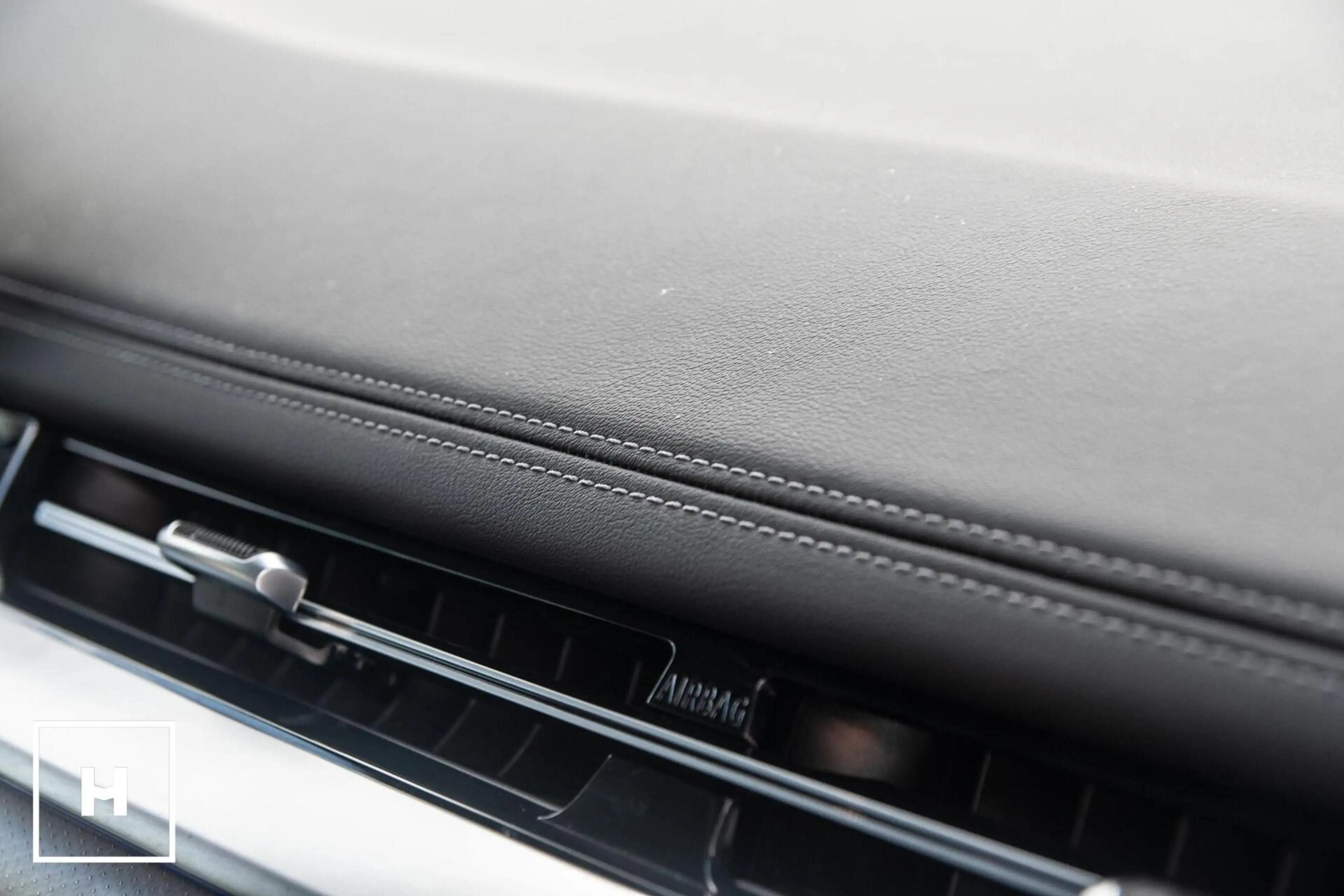 BMW 225 2-serie Active Tourer 225e xDrive M-Sport | Pano | — photo 48