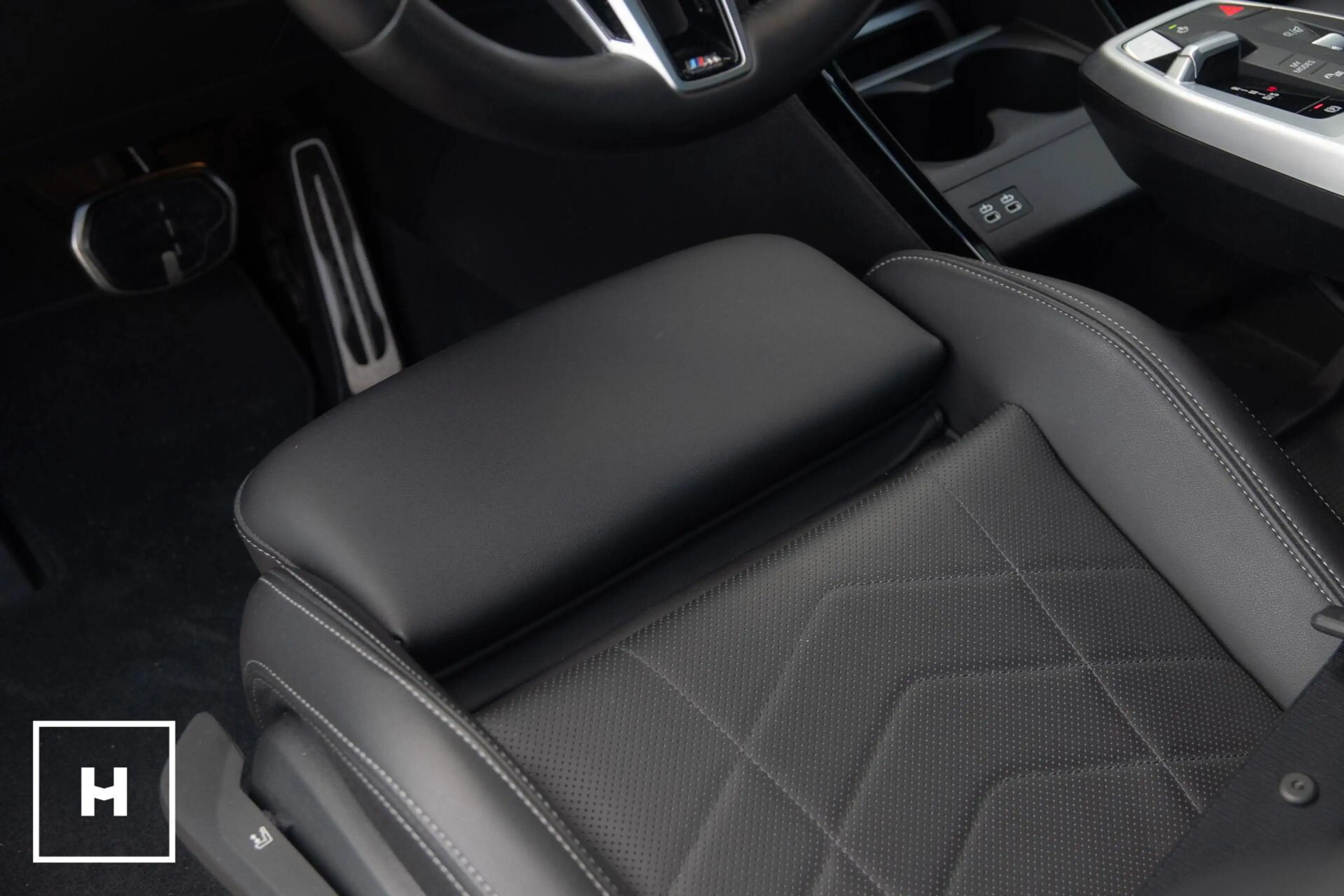 BMW 225 2-serie Active Tourer 225e xDrive M-Sport | Pano | — photo 29