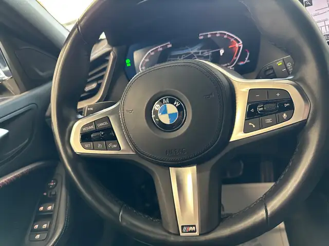 BMW 1 Series view 15