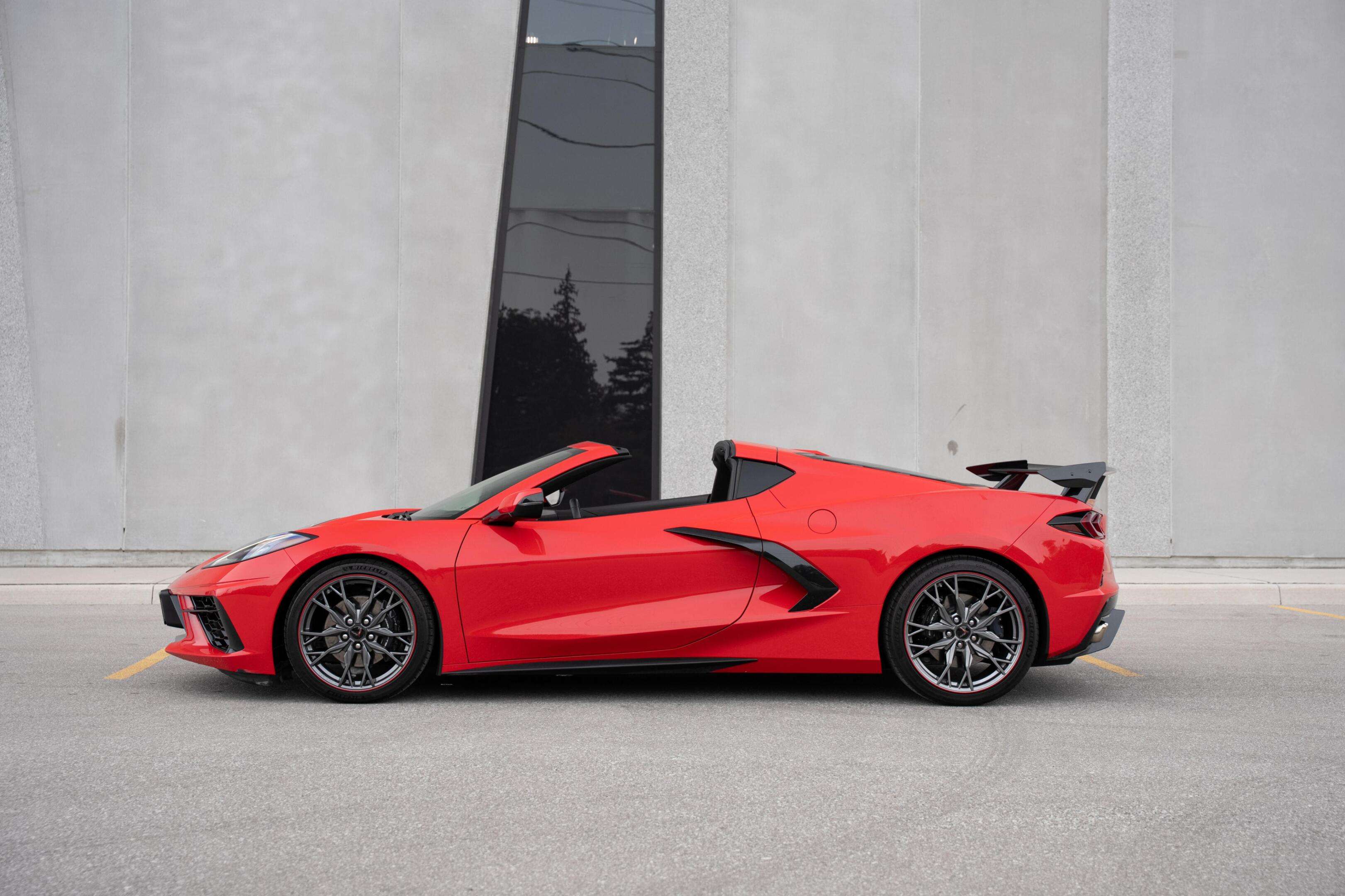 2026 Chevrolet Corvette 2dr Stingray Hardtop Convertible Cpe w/1LT| — снимка 1