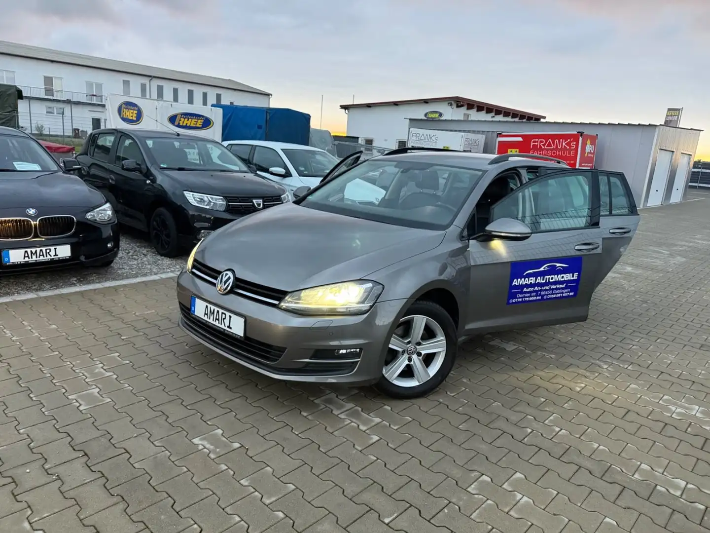 Volkswagen Golf VII ComfortlineBMT*MFL*Automatik*BT*Kamera* Grau - 1