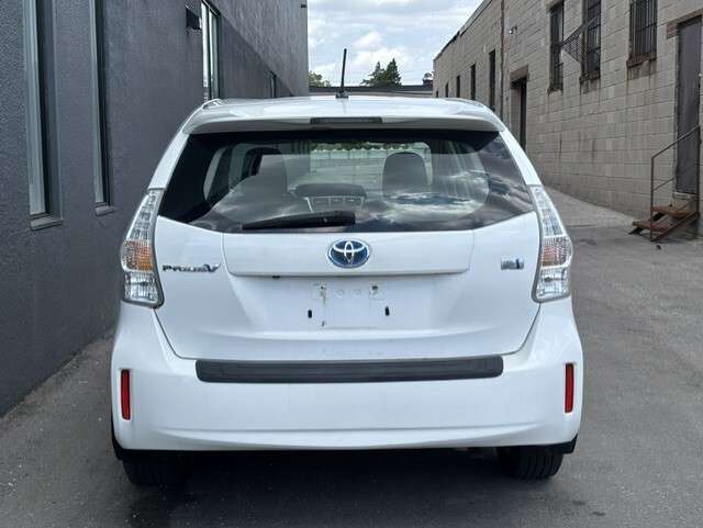 2014 Toyota Prius v