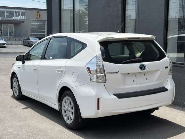 2014 Toyota Prius v