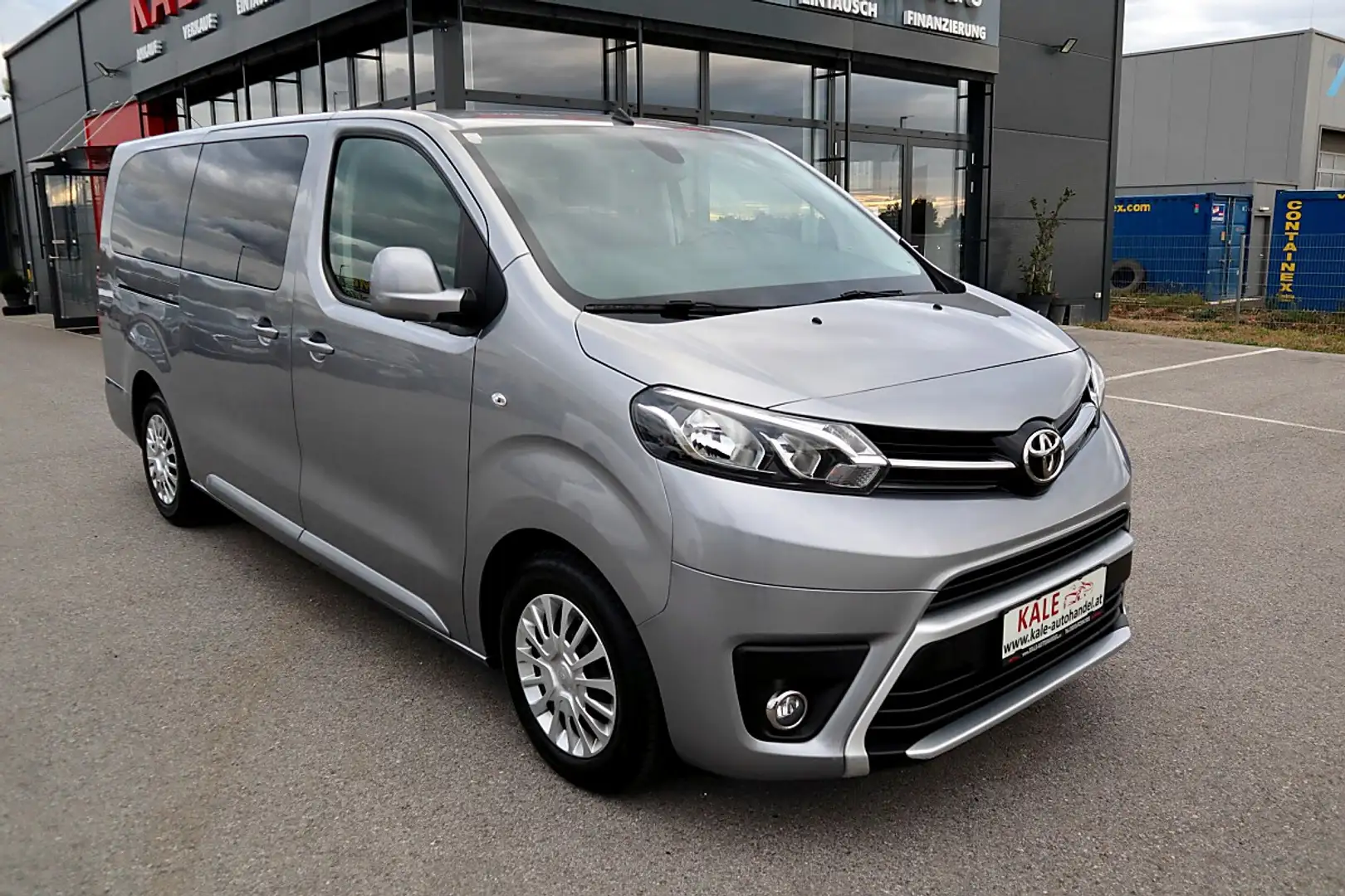 Toyota Proace Verso 2,0 D-4D 145 Lang Shuttle *9-Sitzer* 2xSc... Grau - 2