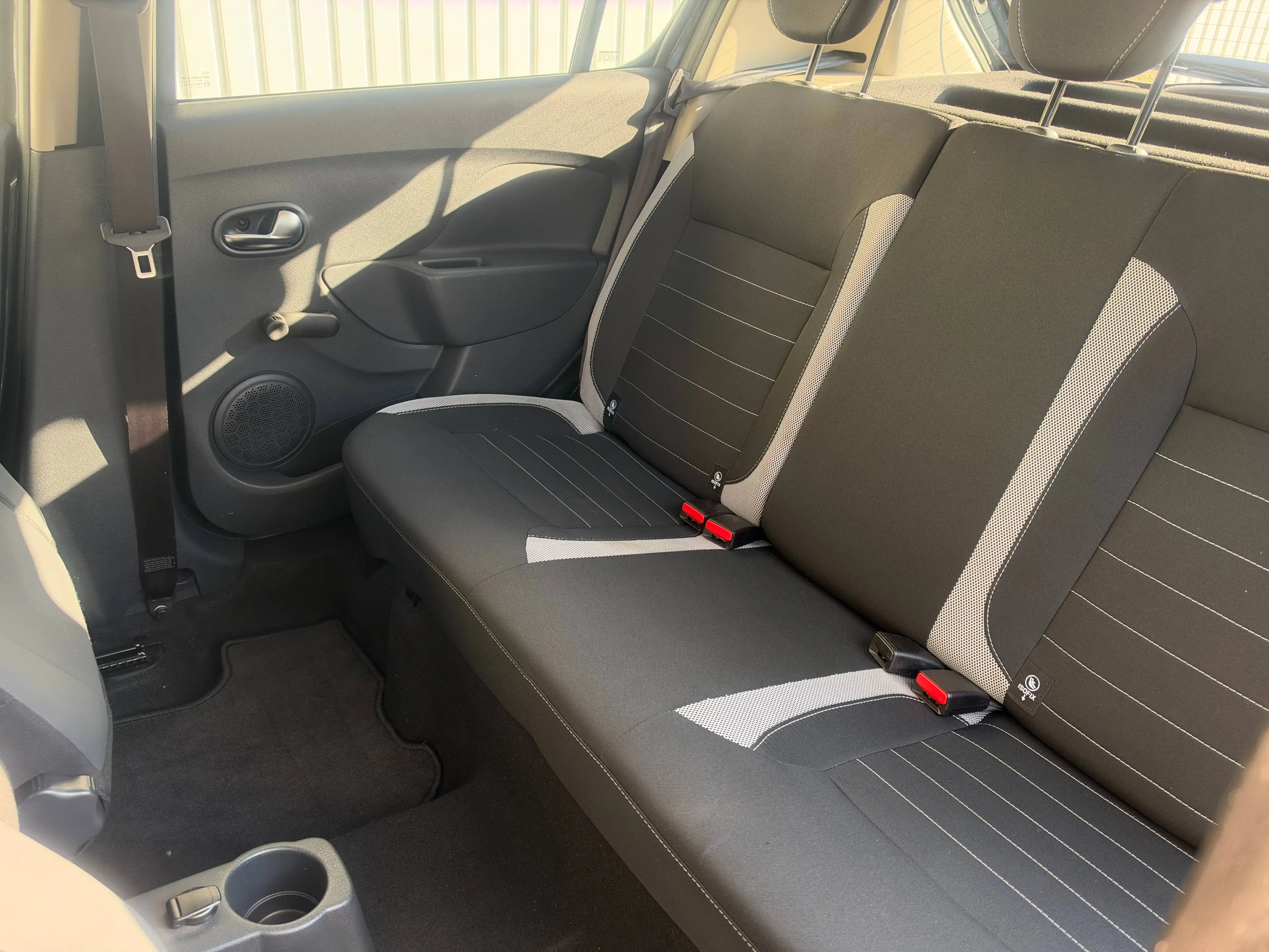 Dacia Sandero STEPWAY PRESTIGE KAMERA PDC MEDIA NAVI BLUETOOTH STARTSTOP TEMPOMAT — photo 14