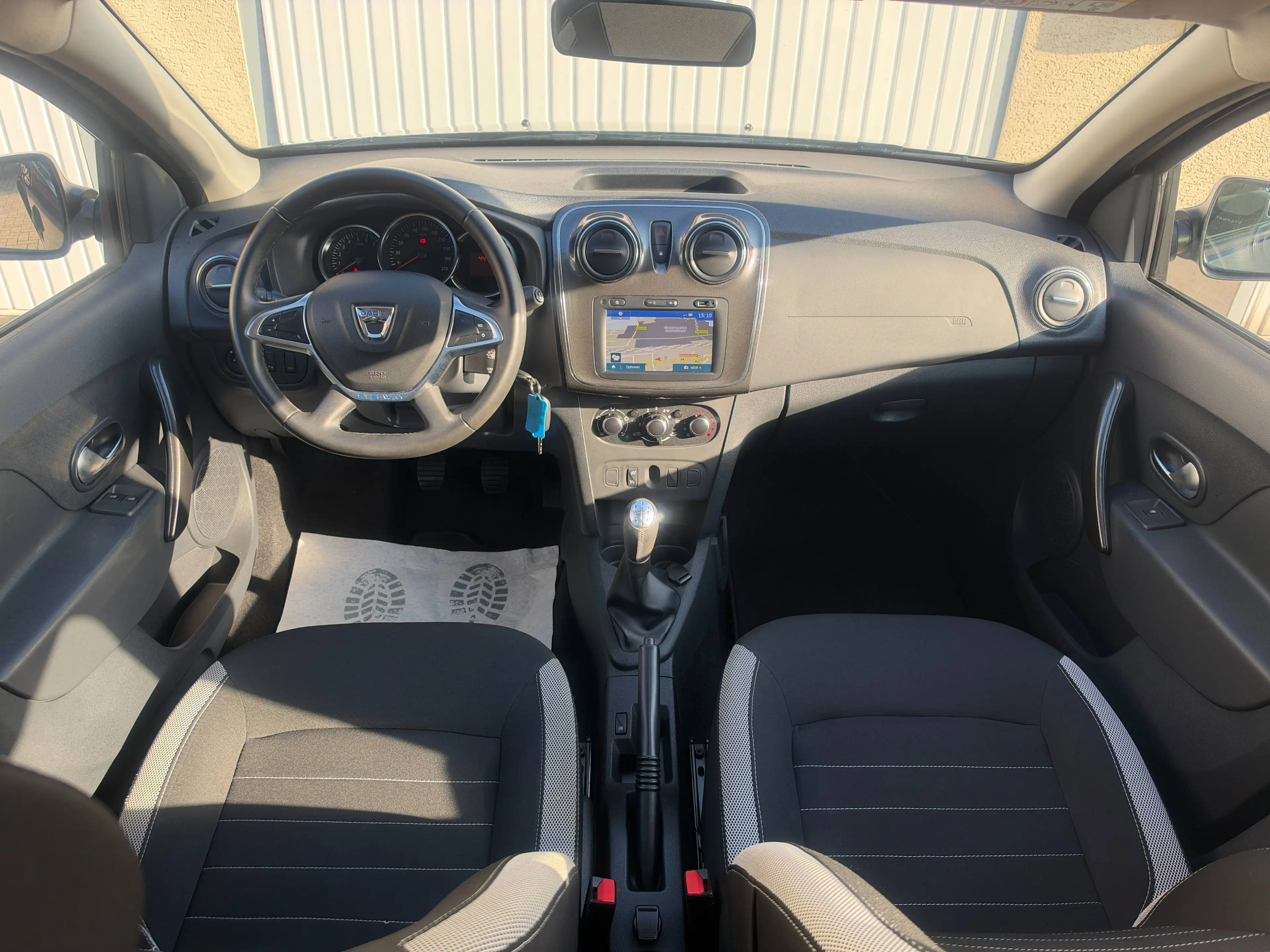 Dacia Sandero STEPWAY PRESTIGE KAMERA PDC MEDIA NAVI BLUETOOTH STARTSTOP TEMPOMAT — photo 9