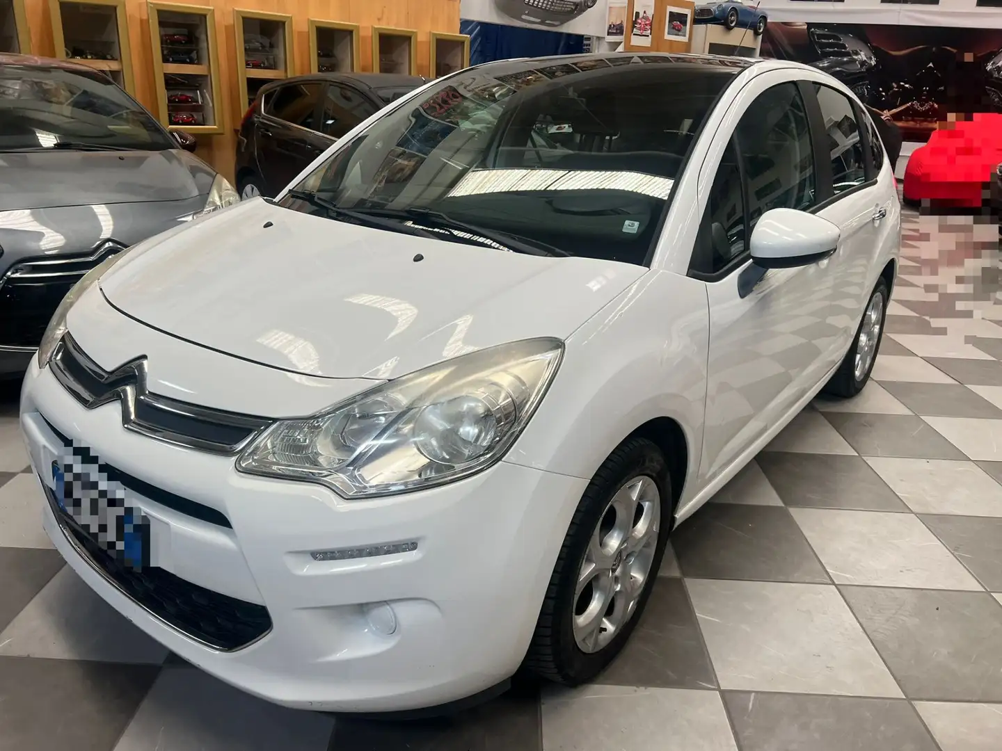 Citroen C3 PureTech 82 ZEN Exclusive Grigio - 1