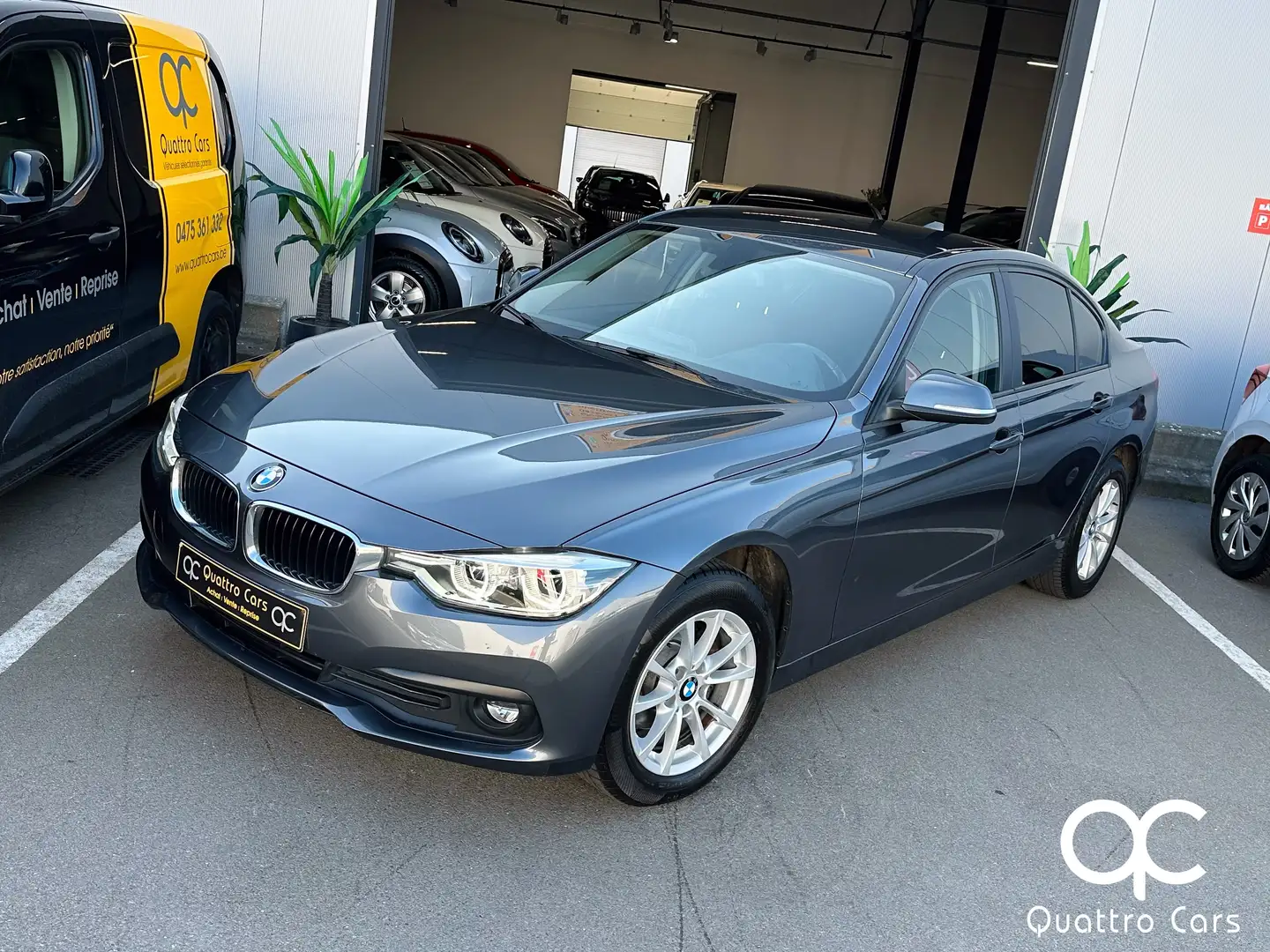 BMW 318 318i - Gps - Feux led - Bluetooth - Très belle Gris - 1