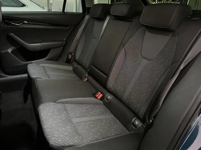 Skoda Octavia view 8