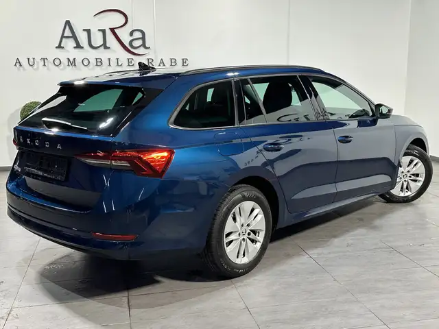 Skoda Octavia view 4