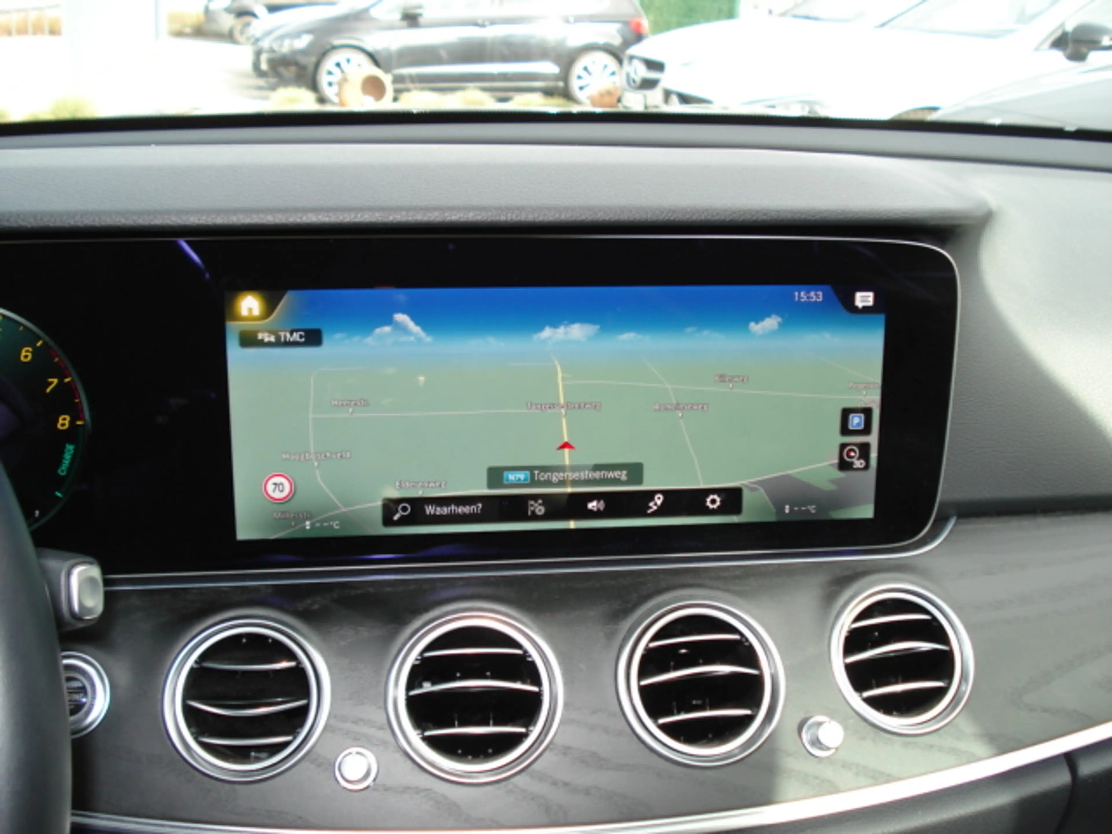 Mercedes-Benz E 300 E 300 e PHEV AMG Line trekh schuifdak — photo 14