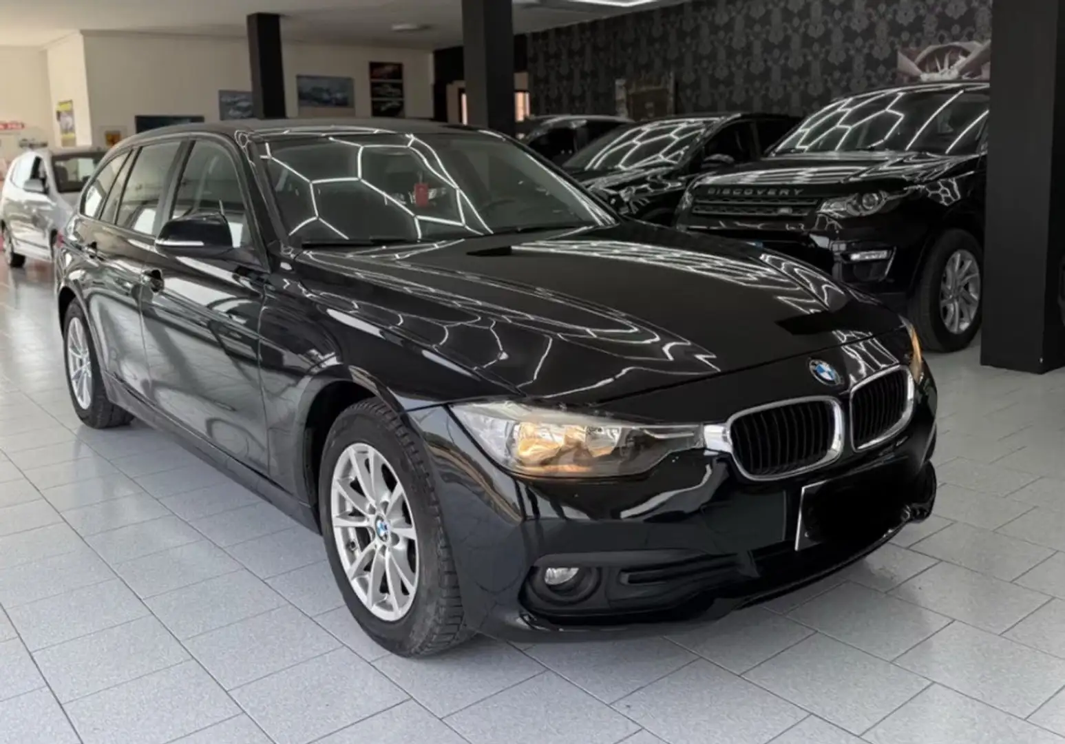 BMW 316 d Touring  Business Advantage auto Black - 1