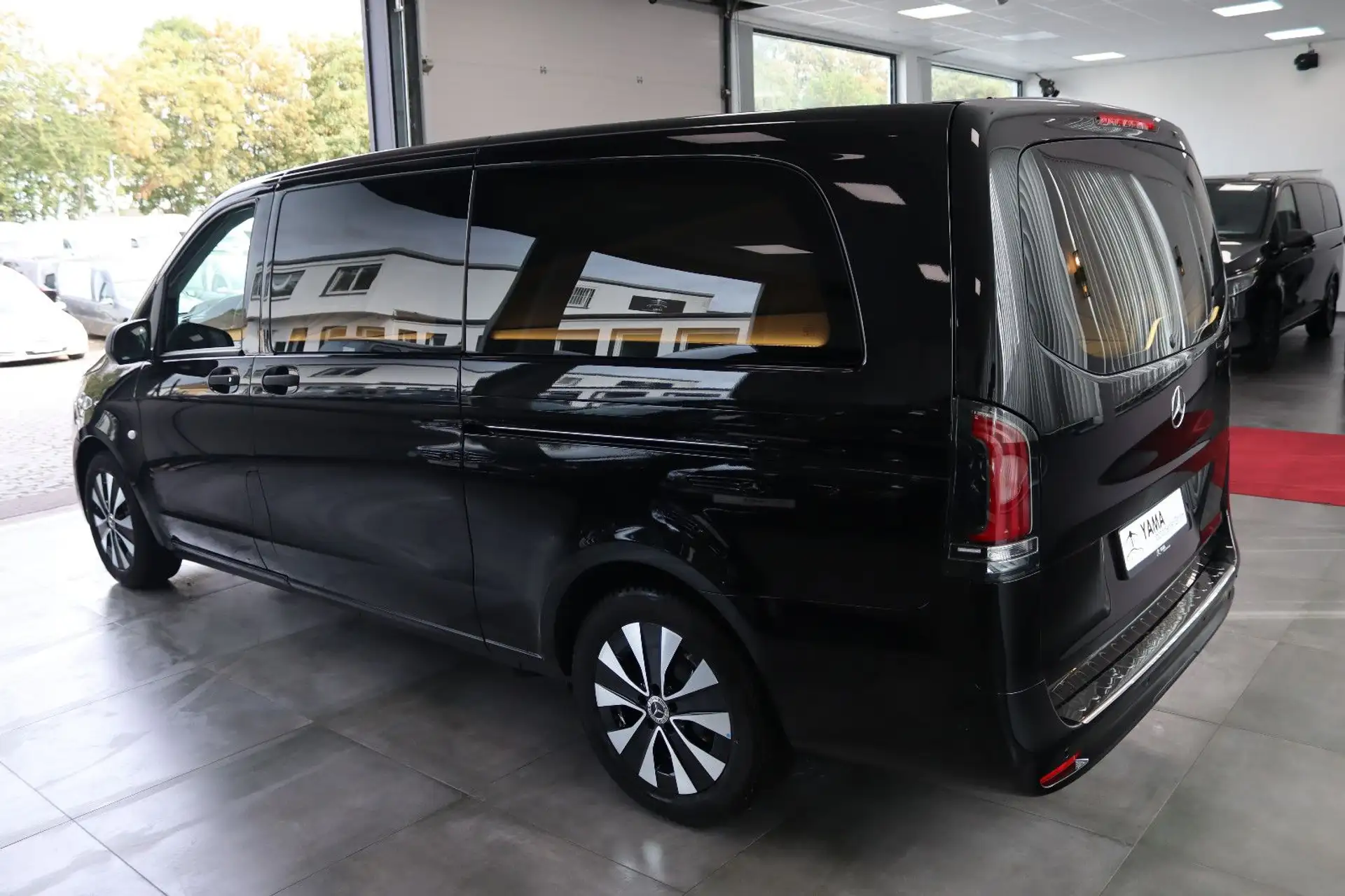 벤츠 Mercedes-Benz Vito 116 2026 검정 사진 5