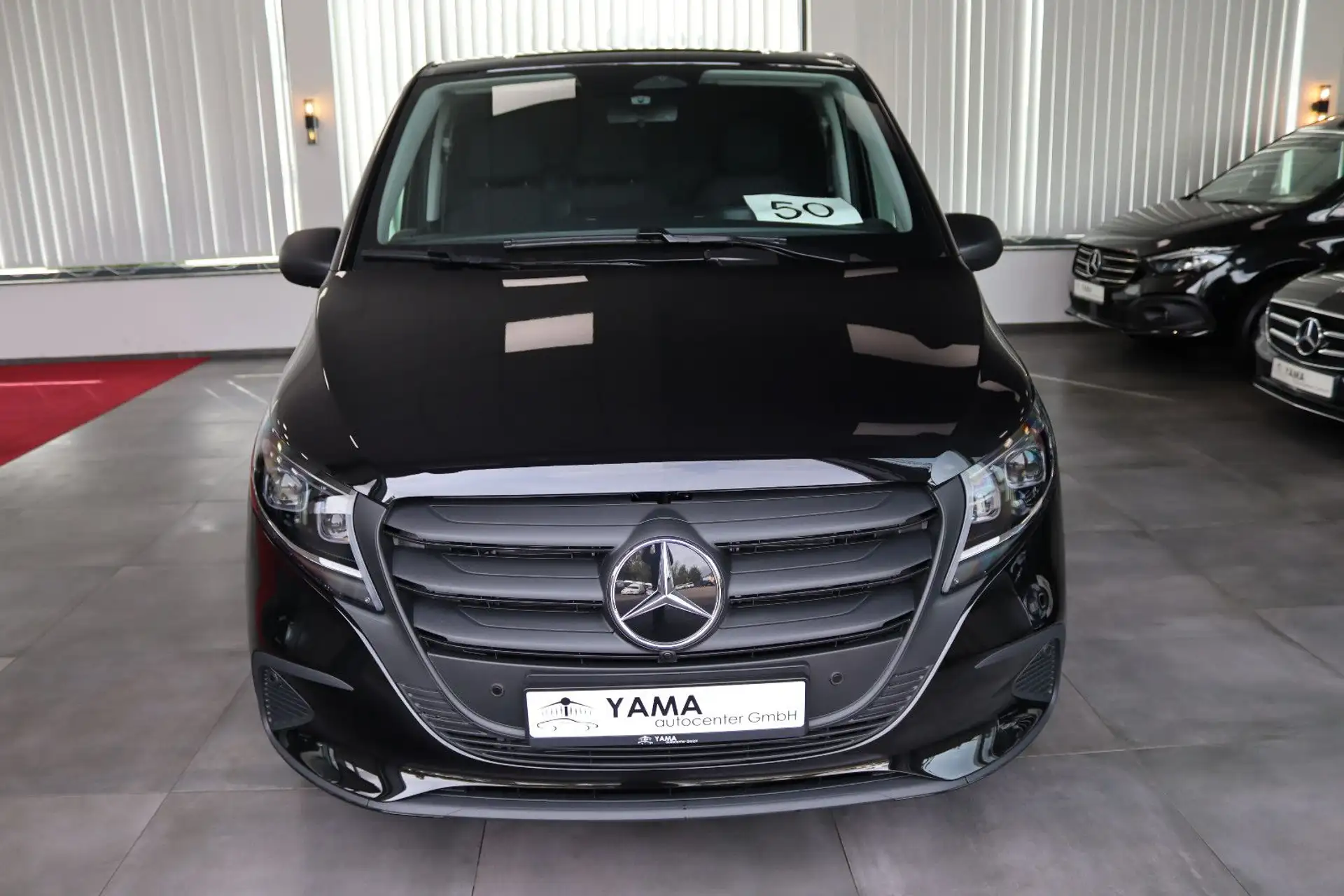 벤츠 Mercedes-Benz Vito 116 2026 검정 사진 2