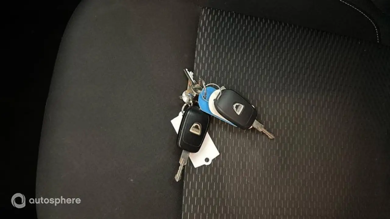 Dacia Duster — photo 16