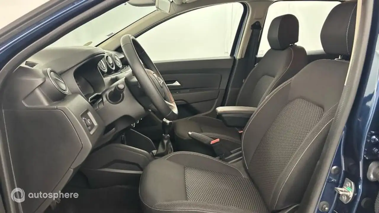 Dacia Duster — photo 12