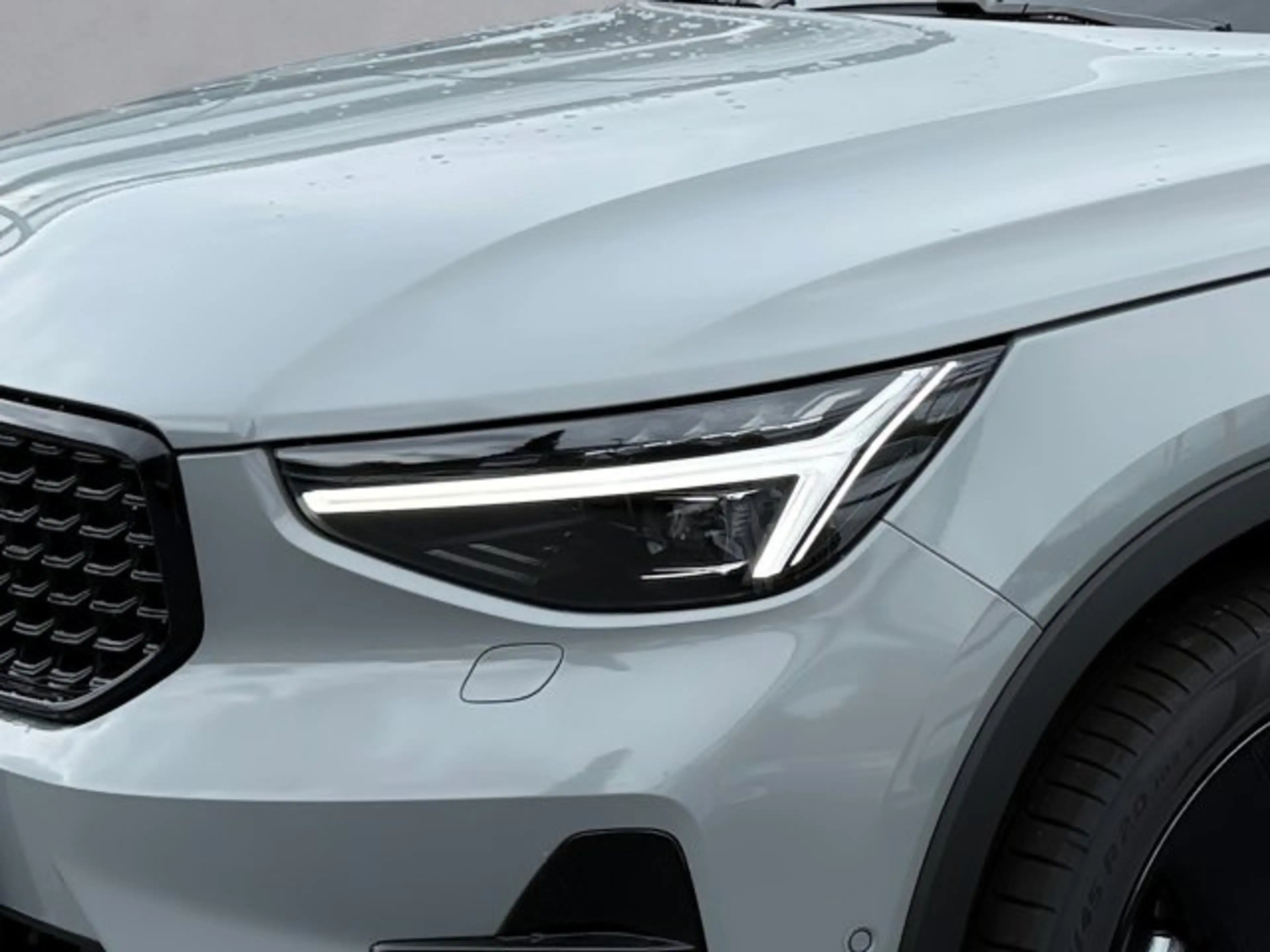 Volvo XC40 Black Edition Ultra, B3 Mild Hybrid, Benzin — photo 7