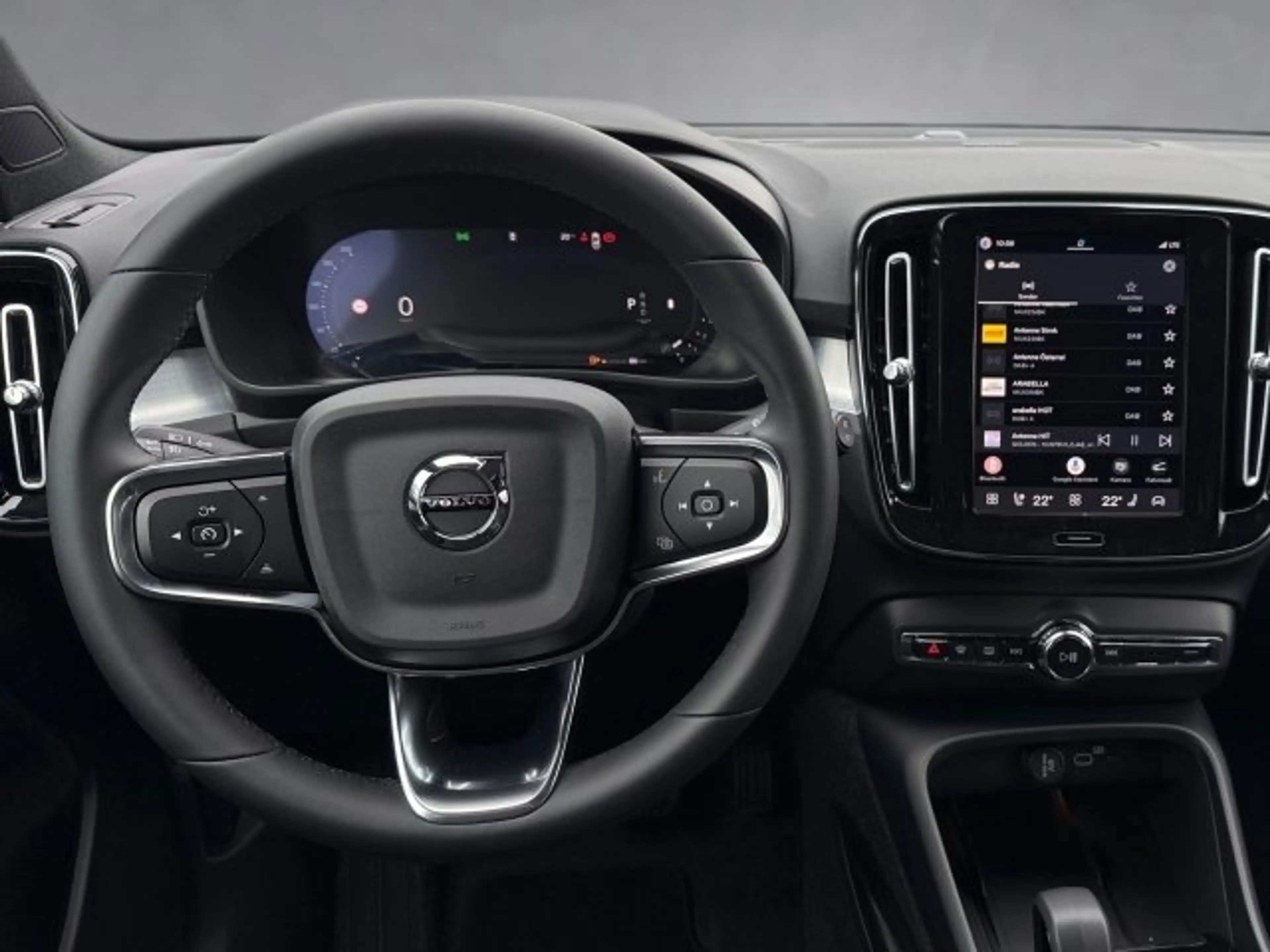 Volvo XC40 Black Edition Ultra, B3 Mild Hybrid, Benzin — photo 10