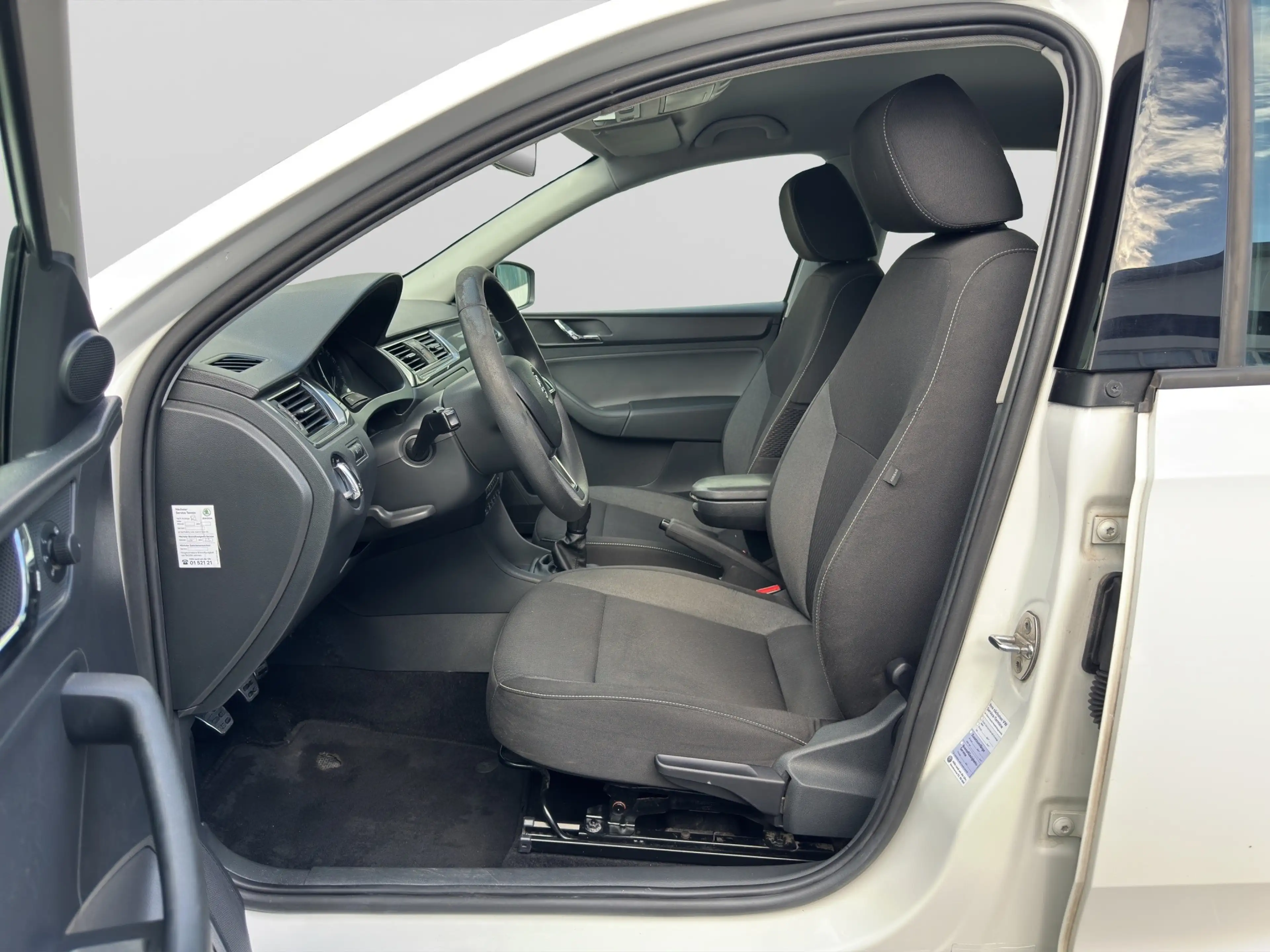 Skoda Rapid/Spaceback Ambition — photo 10
